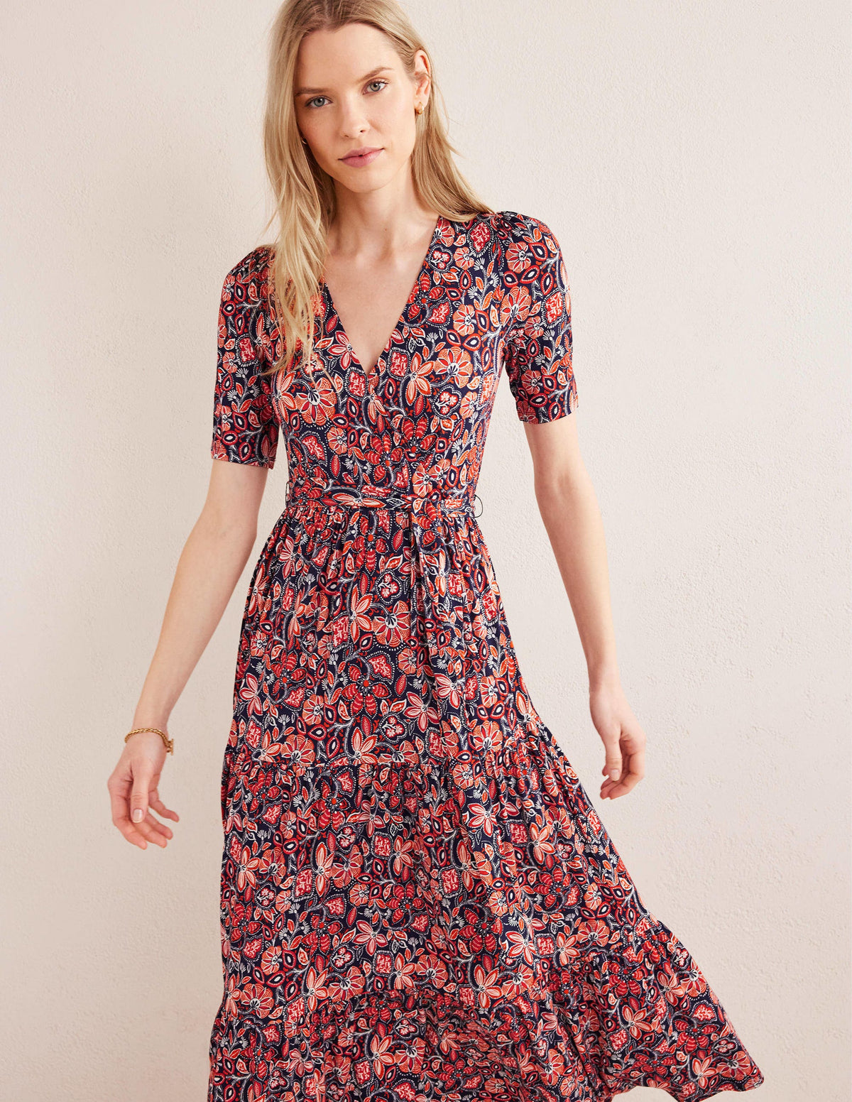Gestuftes Jersey-Maxiwickelkleid-Rostrot, Orientalische Lilien-4