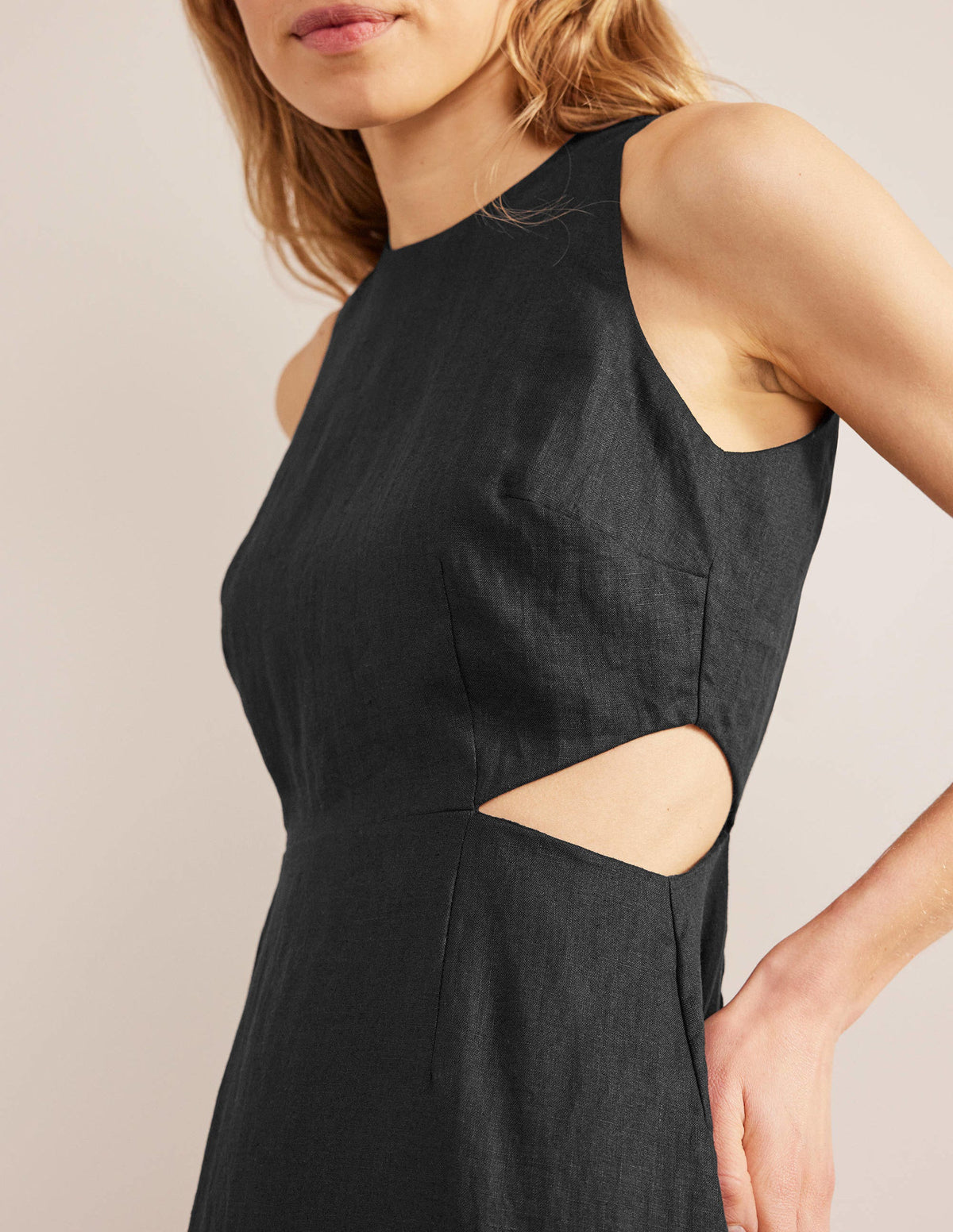 Leinen-Midikleid mit Cut-outs-Schwarz - Image 2