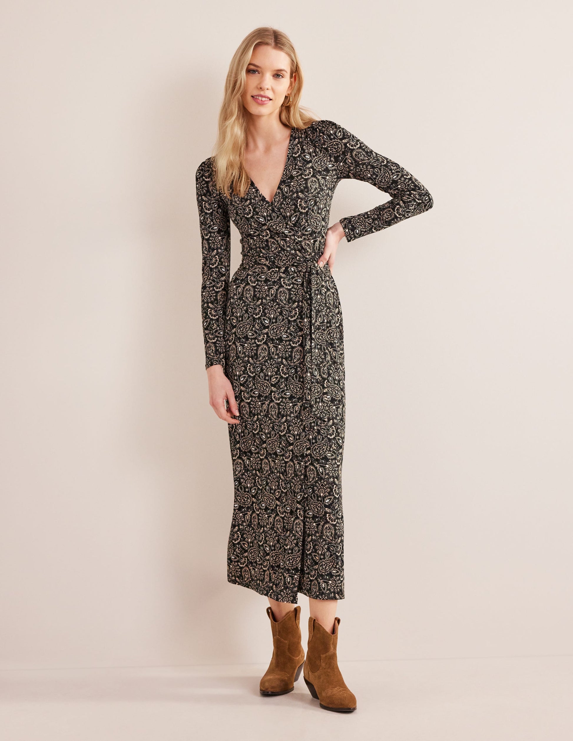 Maxi-Wickelkleid aus Jersey-Schwarz, Paisleymuster-2
