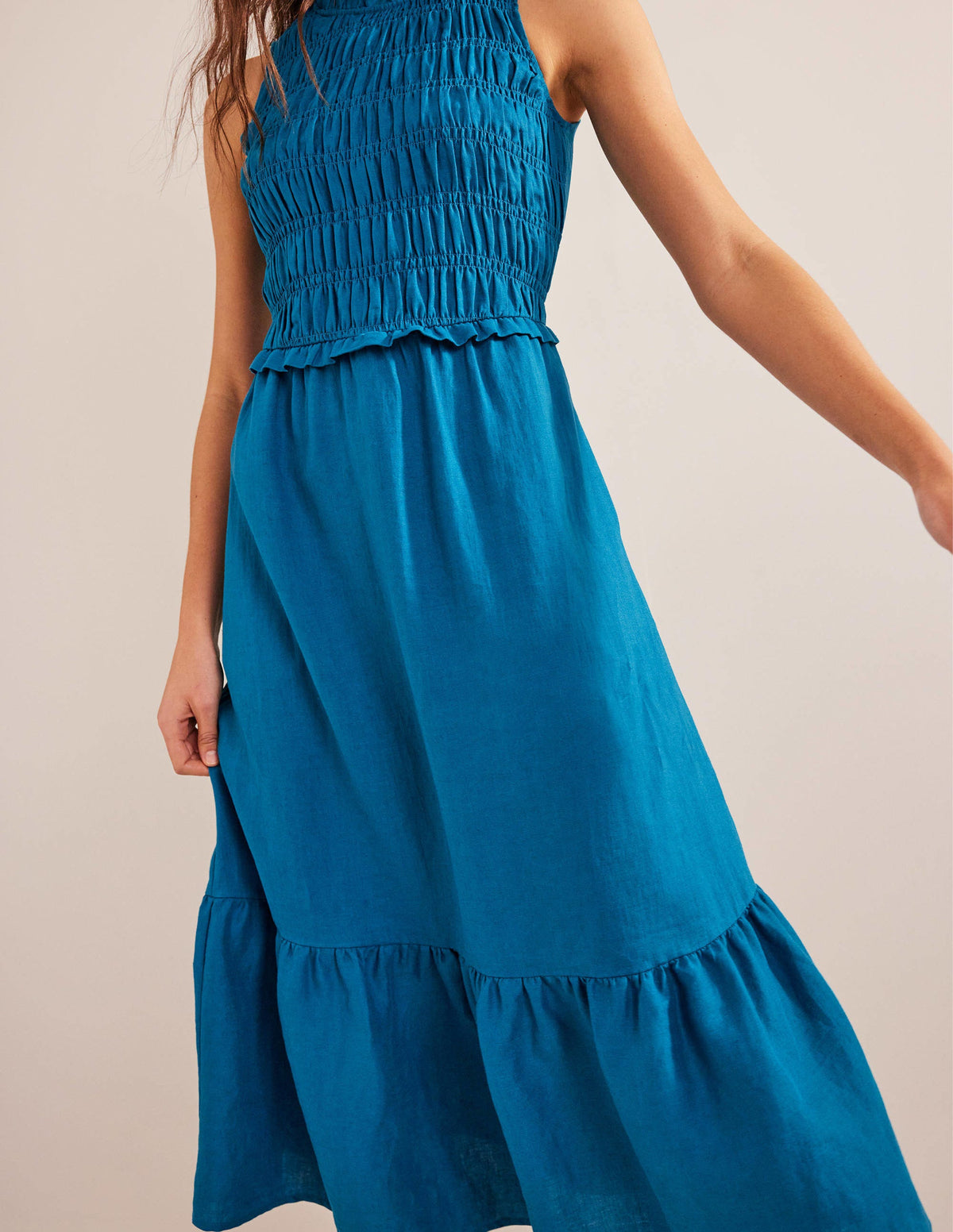 Gesmoktes Midikleid aus Leinen-Petrol-2