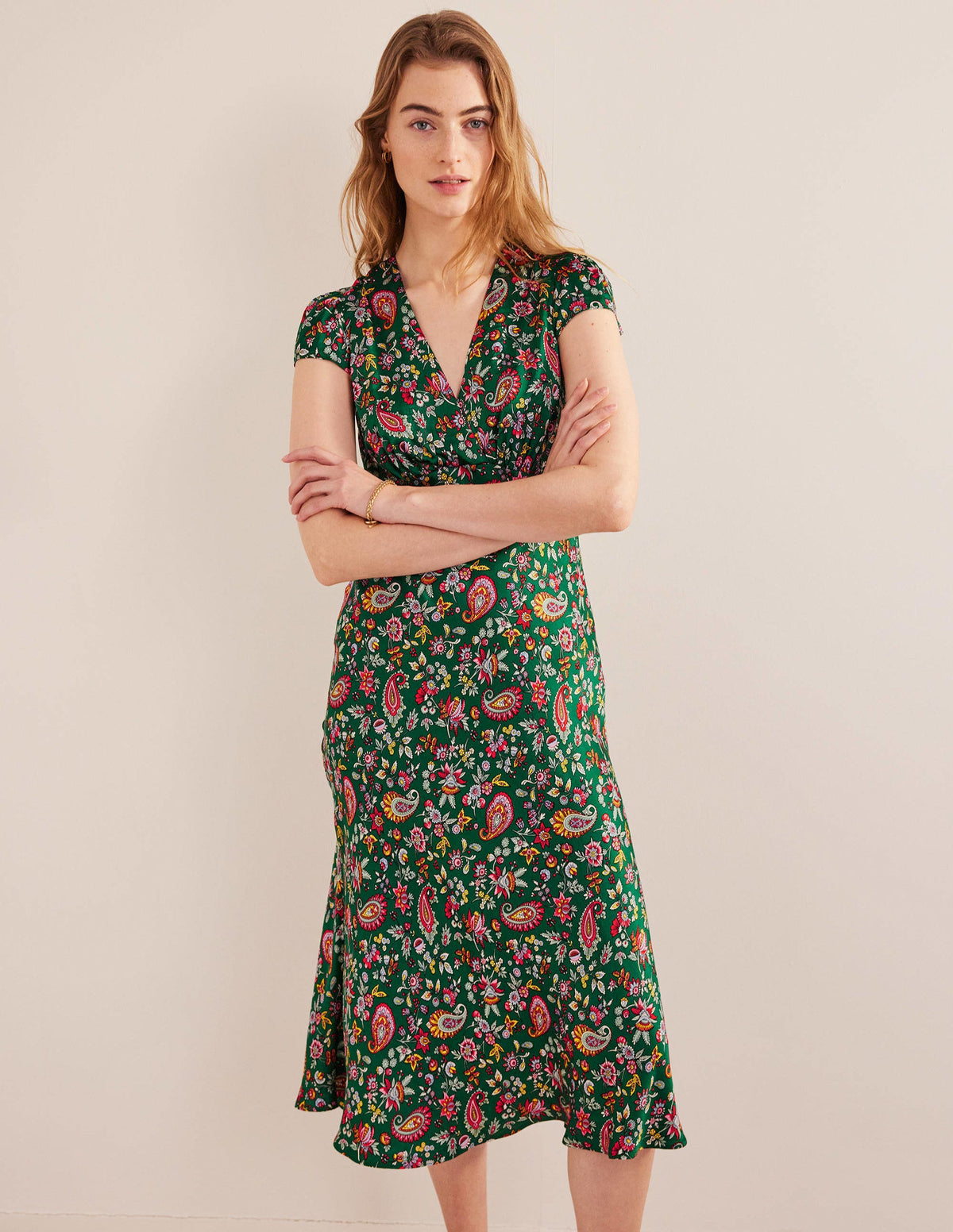 Empire-Midikleid aus Satin-Grün, Löwenzahnmuster-1