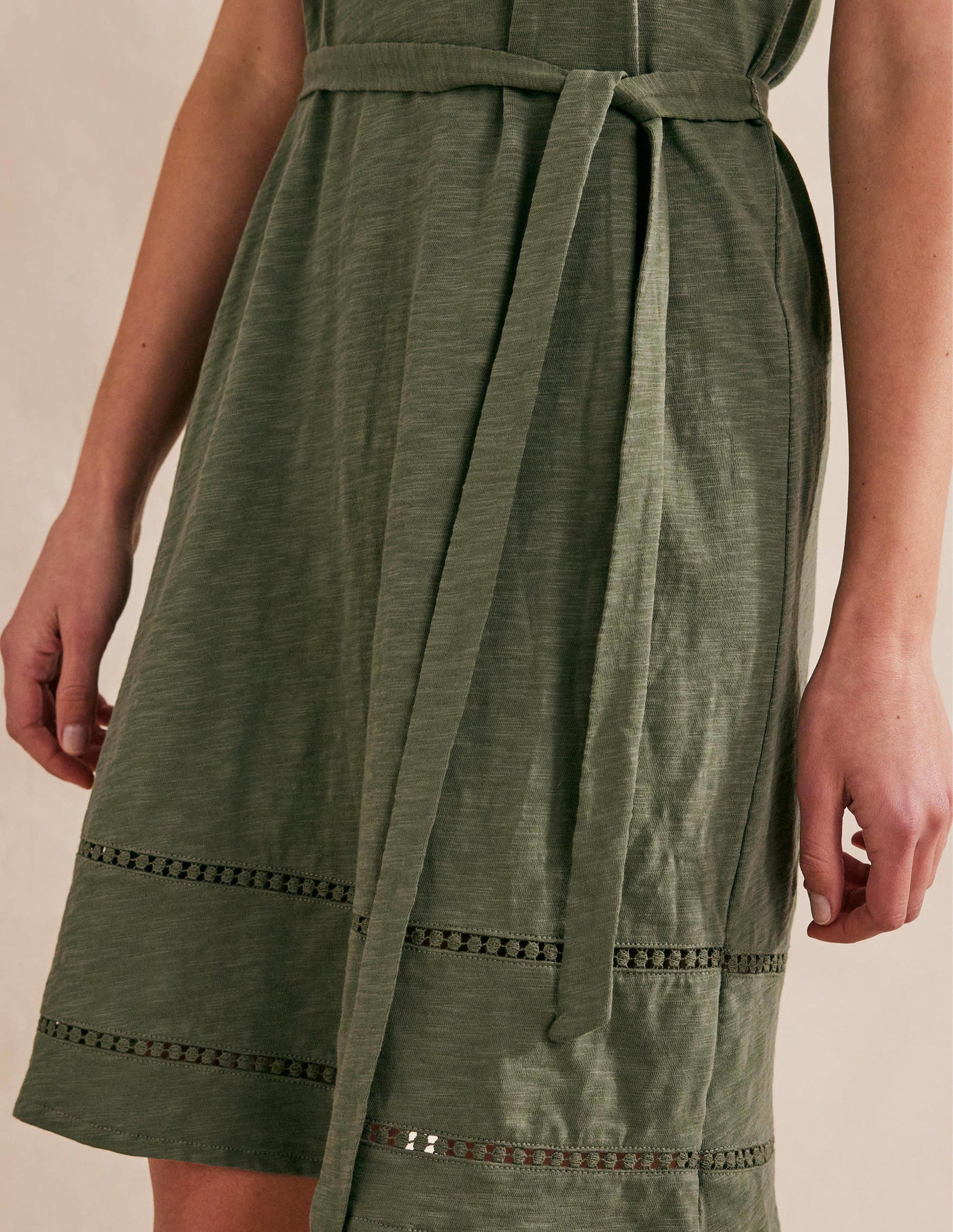 Robe en jersey avec bordures décorées-Épicéa-4