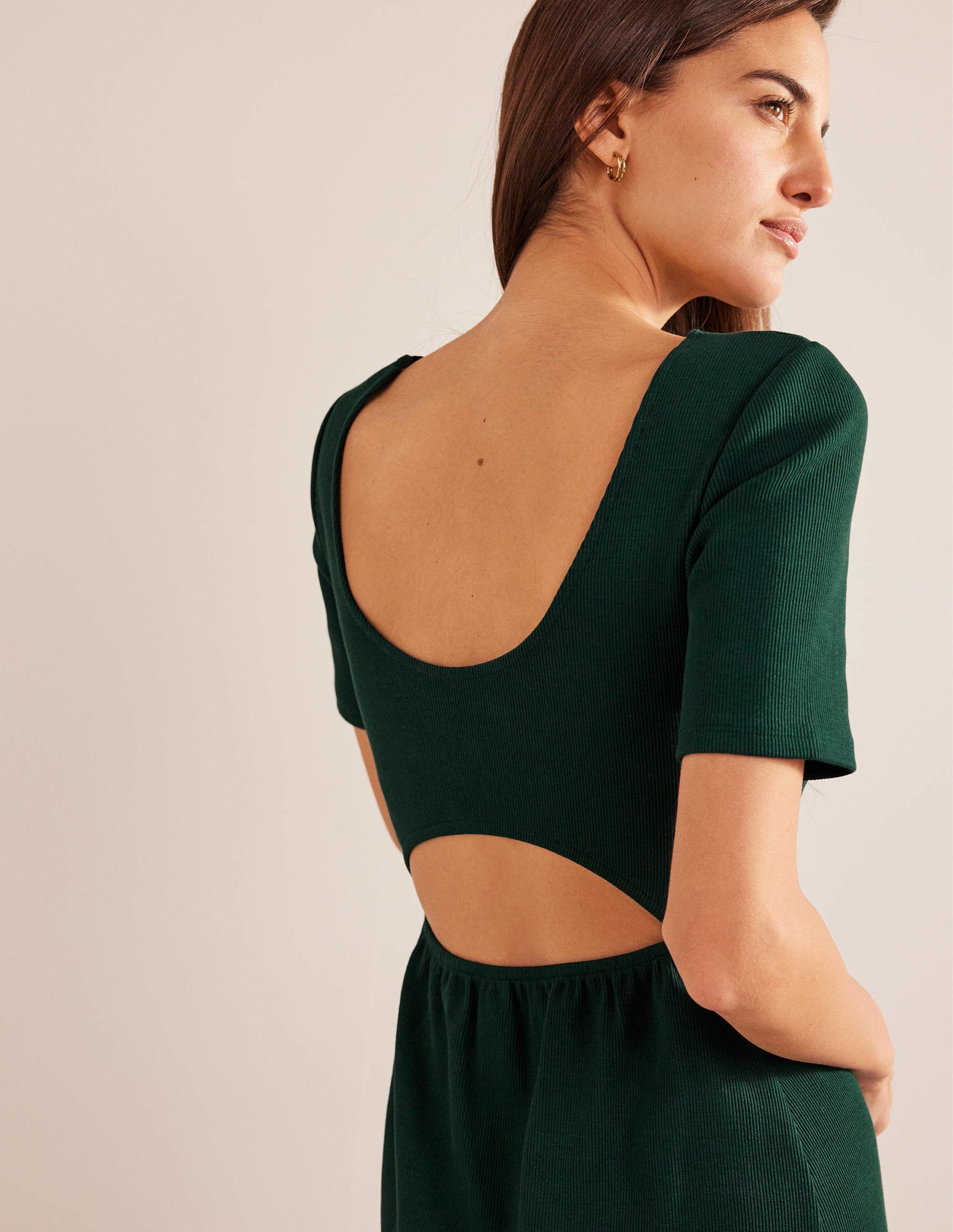 Geripptes Jersey-Midikleid mit Cut-out-Detail-Dunkles Smaragdgrün-2