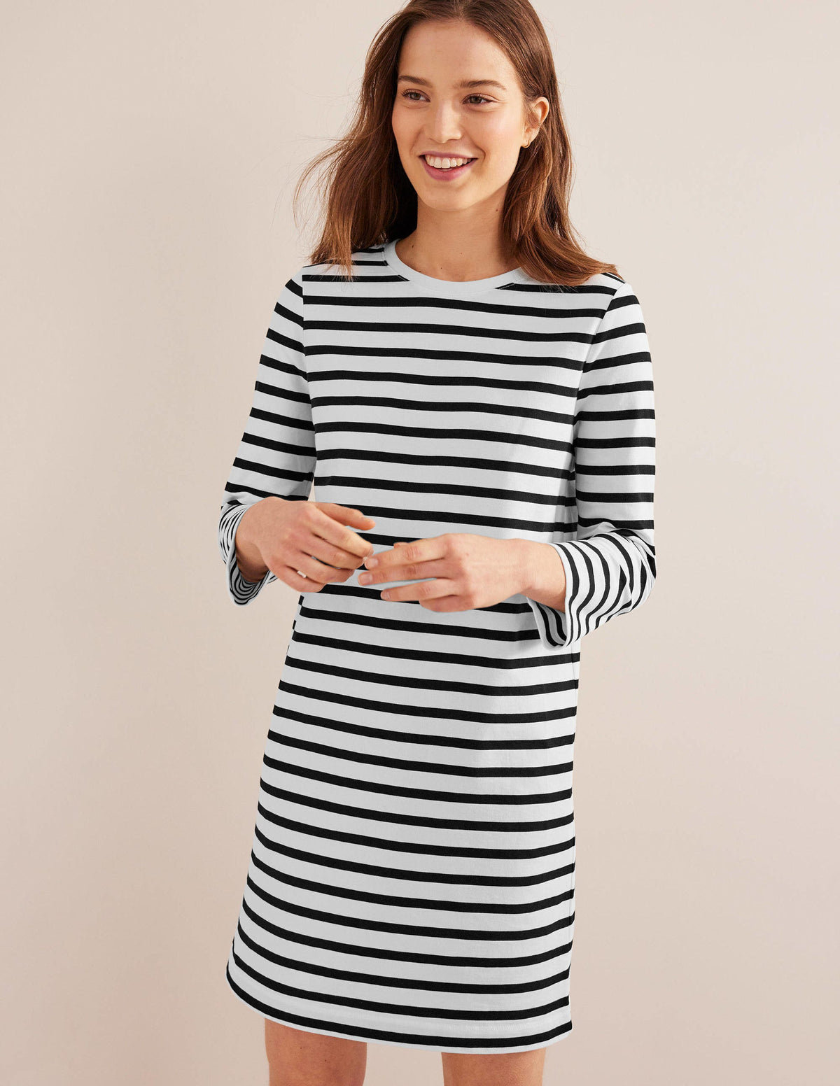 Mini-T-Shirt-Kleid aus Jersey-Naturweiß/Schwarz, Gestreift - Image 1
