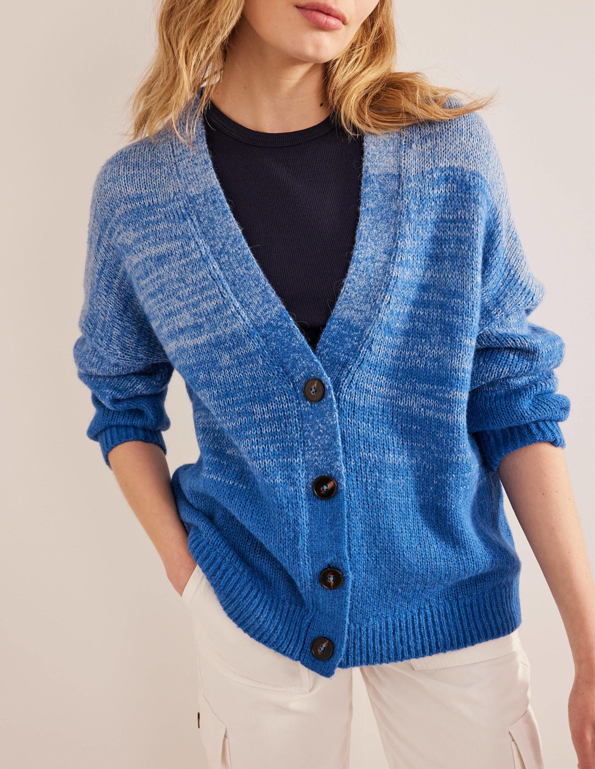 Flauschiger Cardigan-Blau, Farbverlauf - Image 4