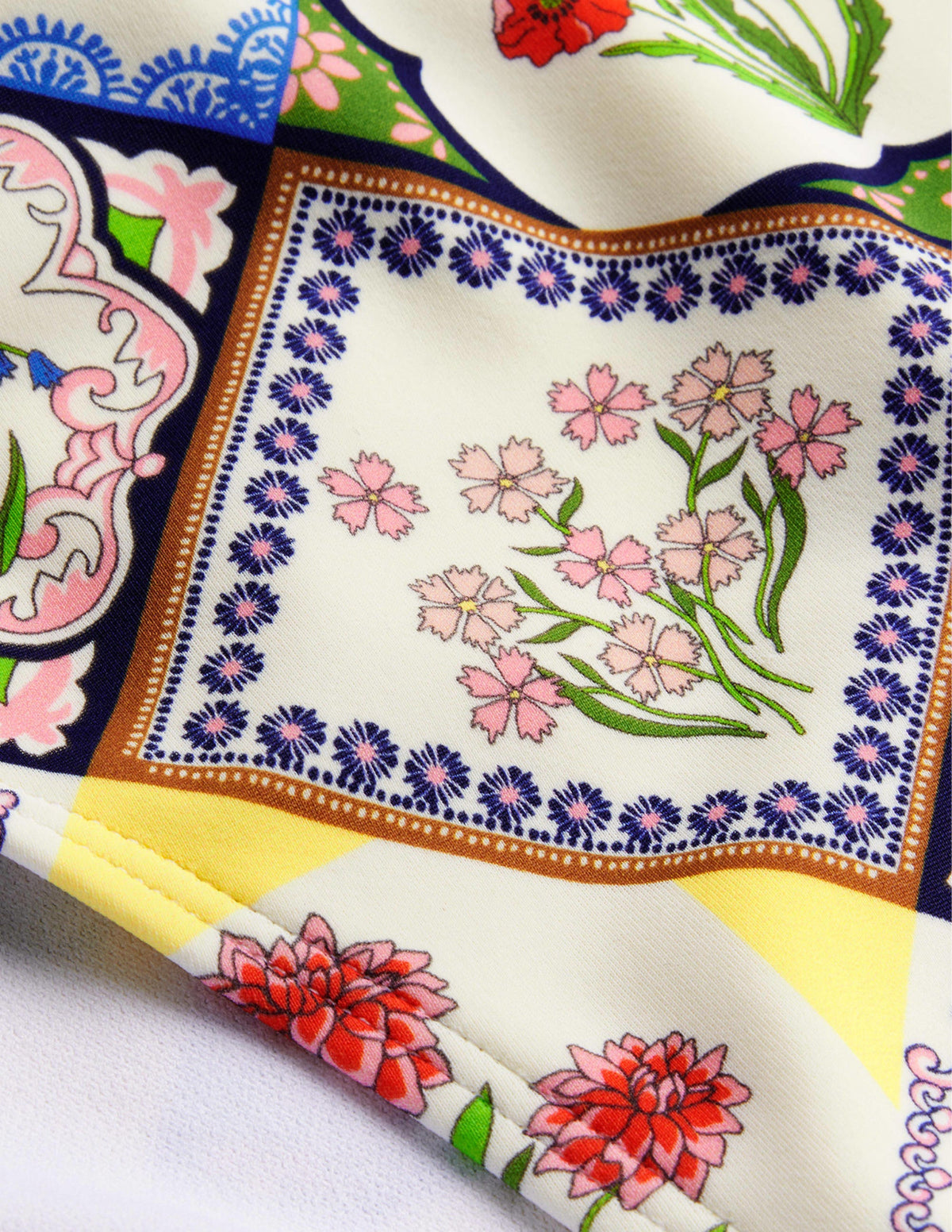 Klassische Bikinihose-Naturweiß, Wilde Glockenblumen - Image 6