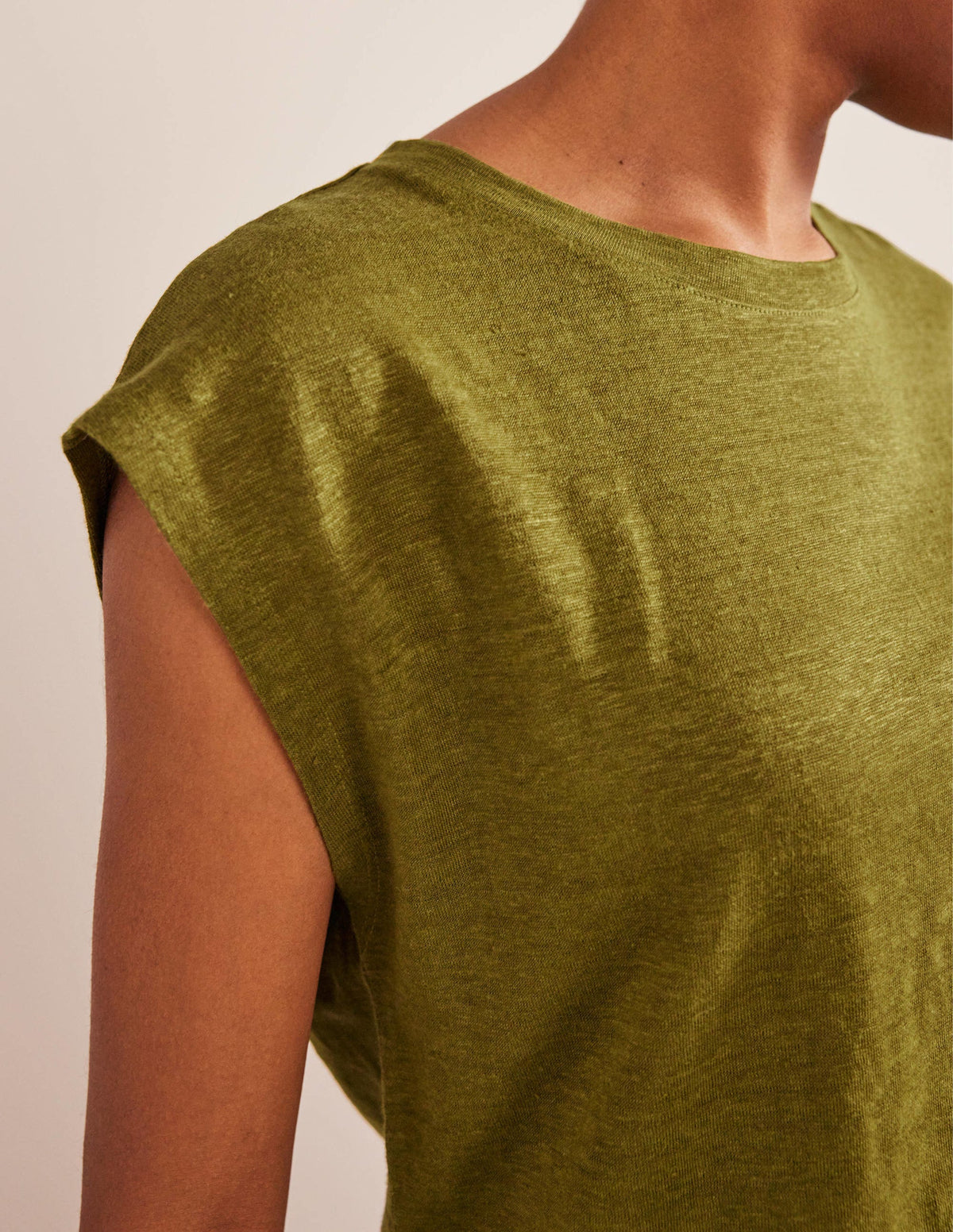 Leinen-T-Shirt mit Rundhalsausschnitt-Schilfgrün - Image 2