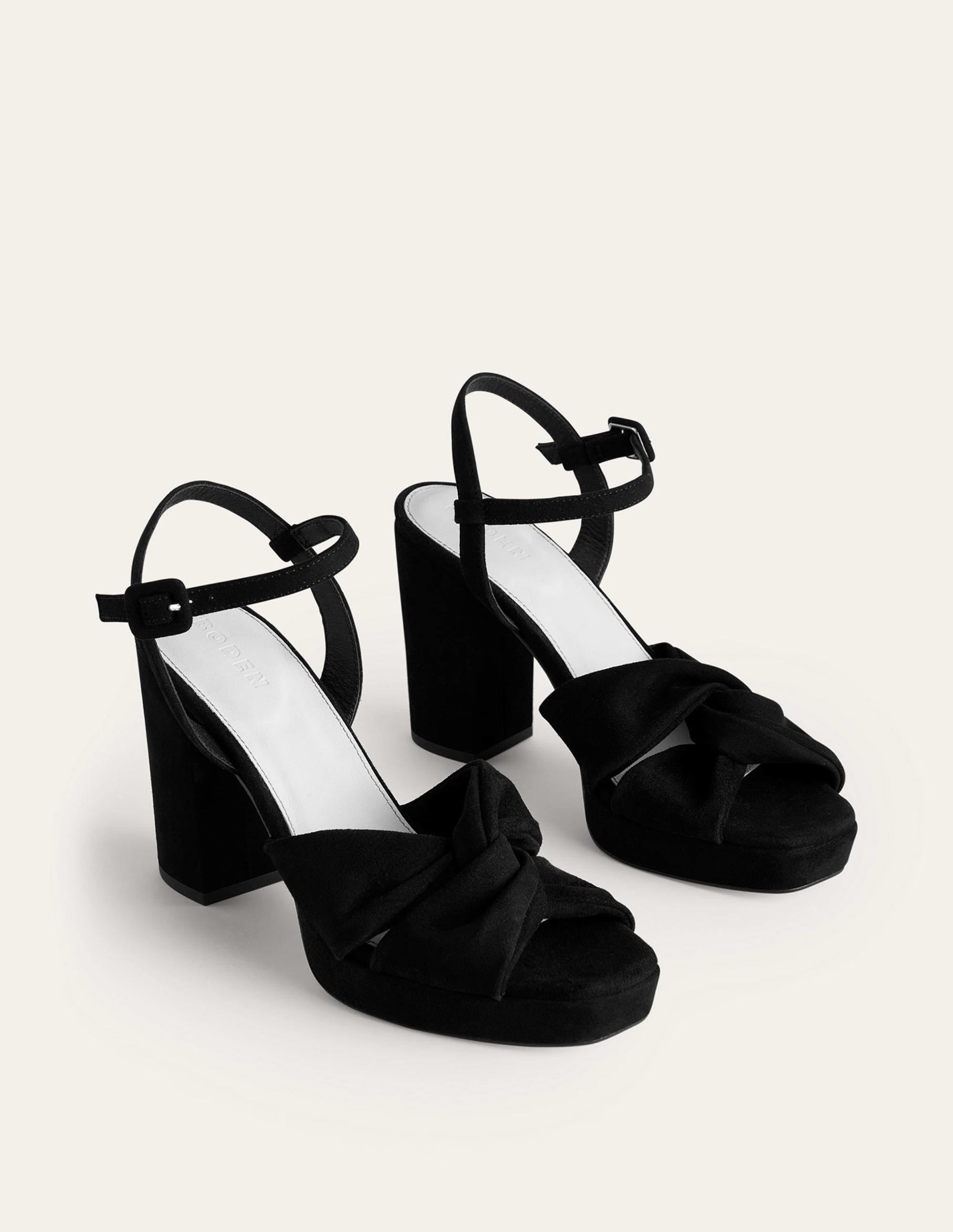 Plateauschuhe mit Absatz und Twistdetail-Schwarz Veloursleder - Image 3