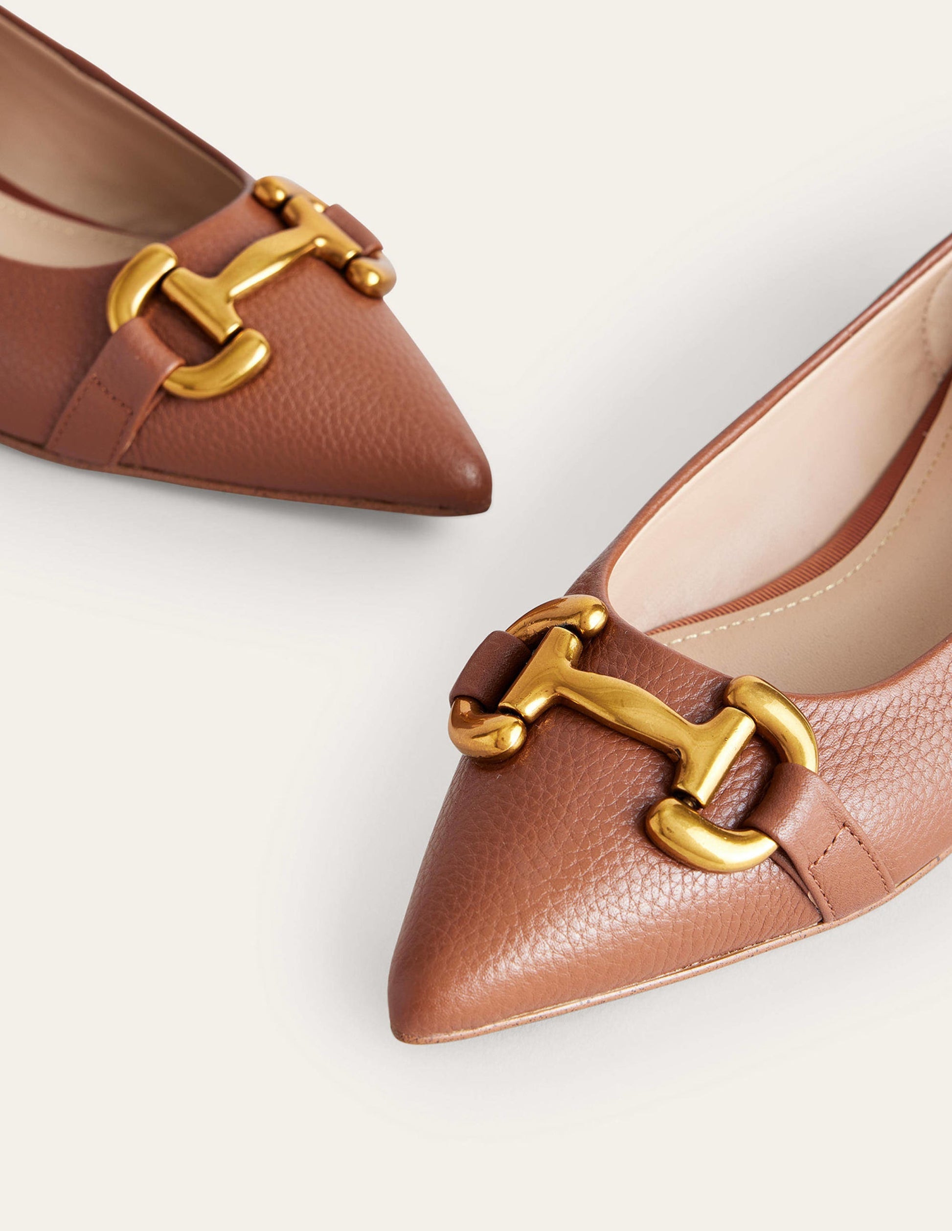 Iris Ballerinas mit Trensendetail-Hellbraun Getrommeltes Leder-4