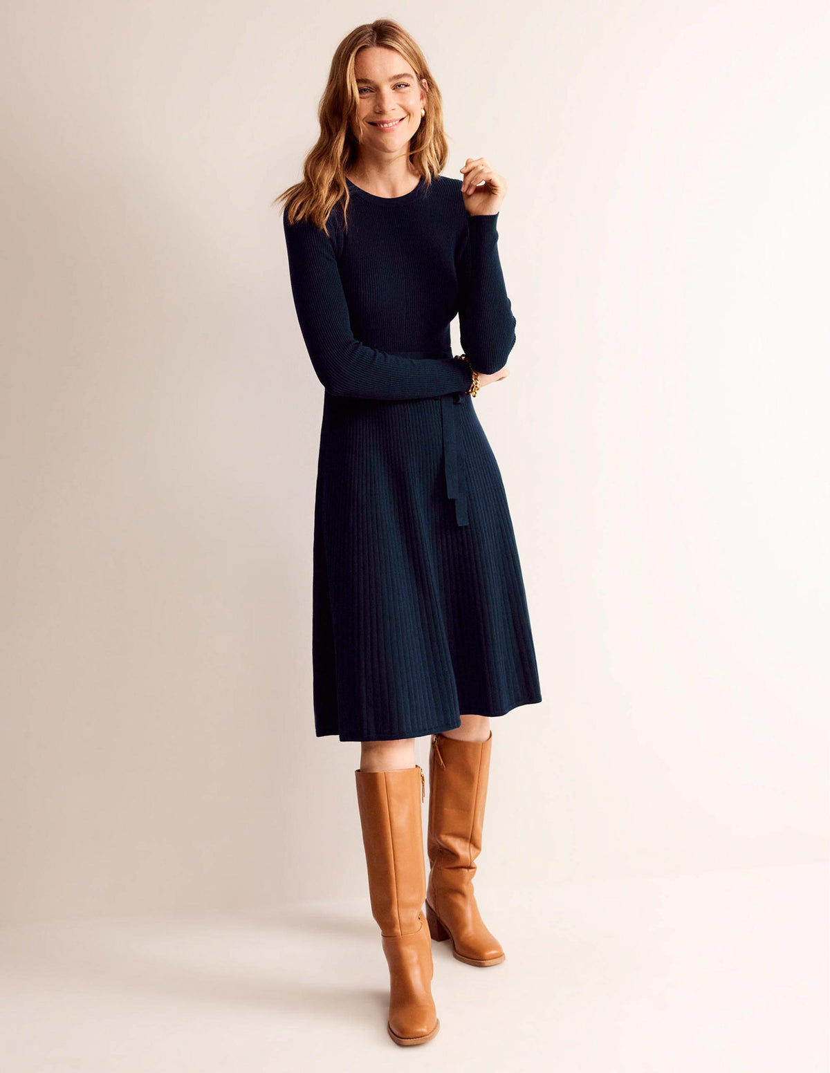 Lola Strick-Midikleid-Marineblau-1