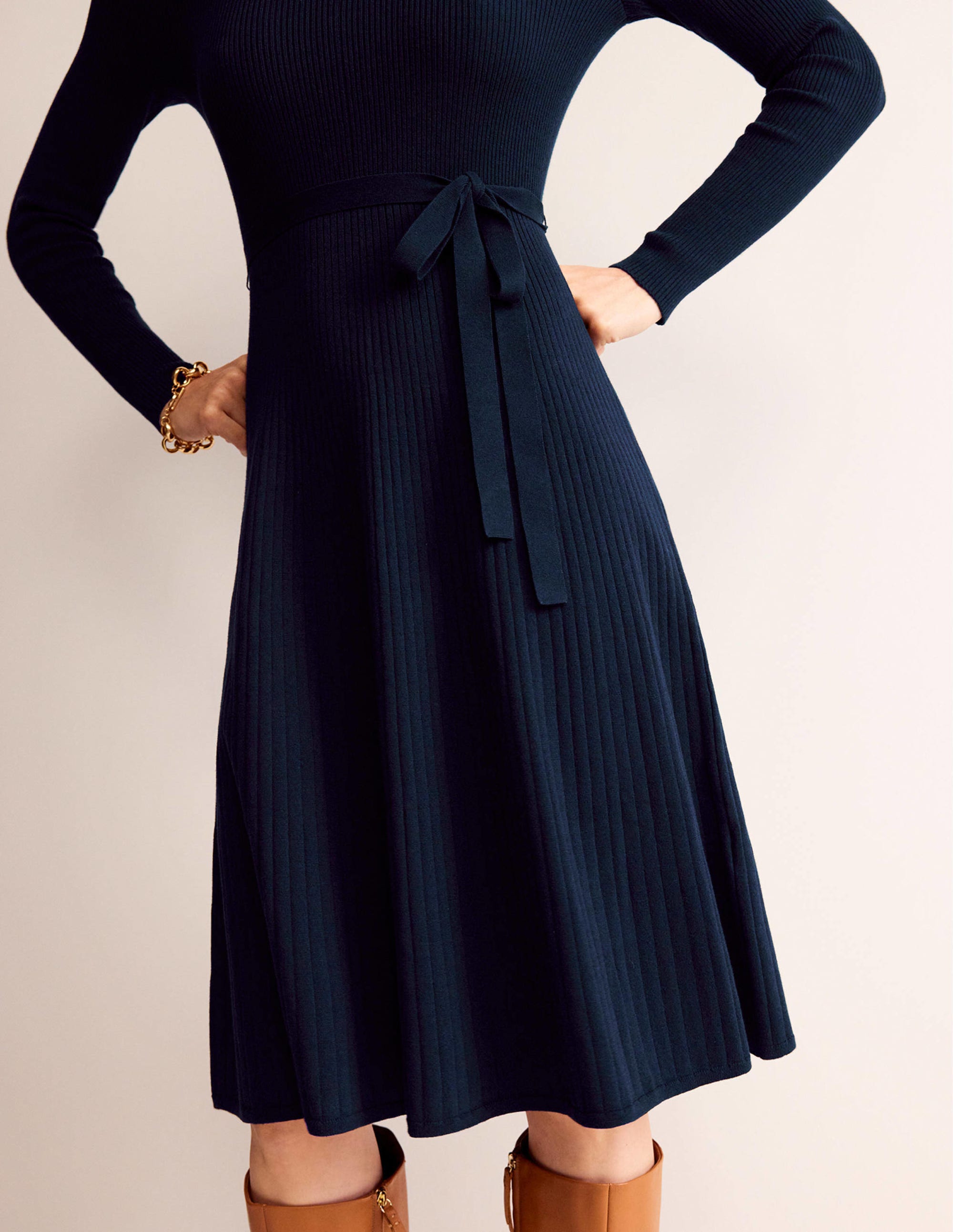 Lola Strick-Midikleid-Marineblau - Image 3