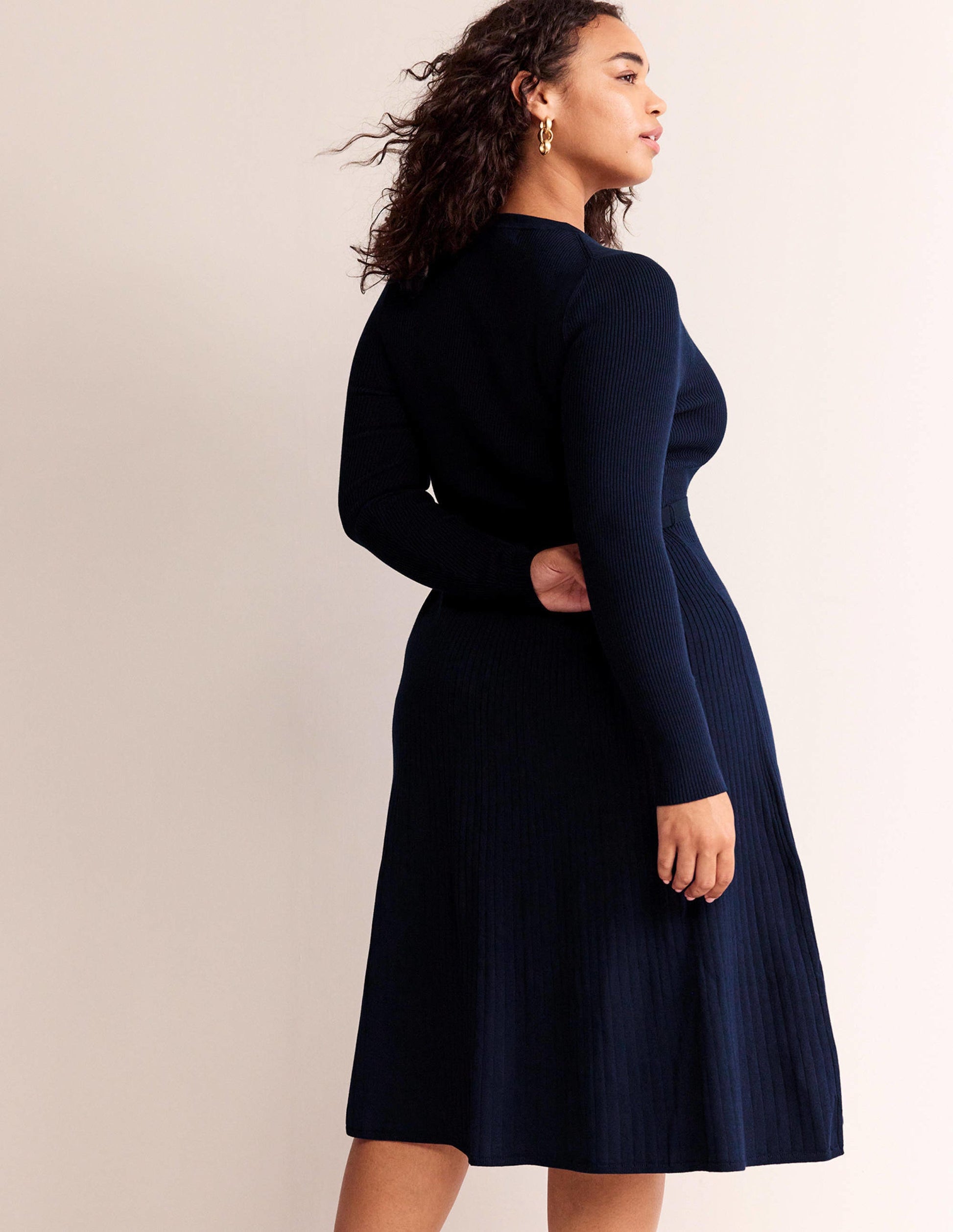 Lola Strick-Midikleid-Marineblau-7