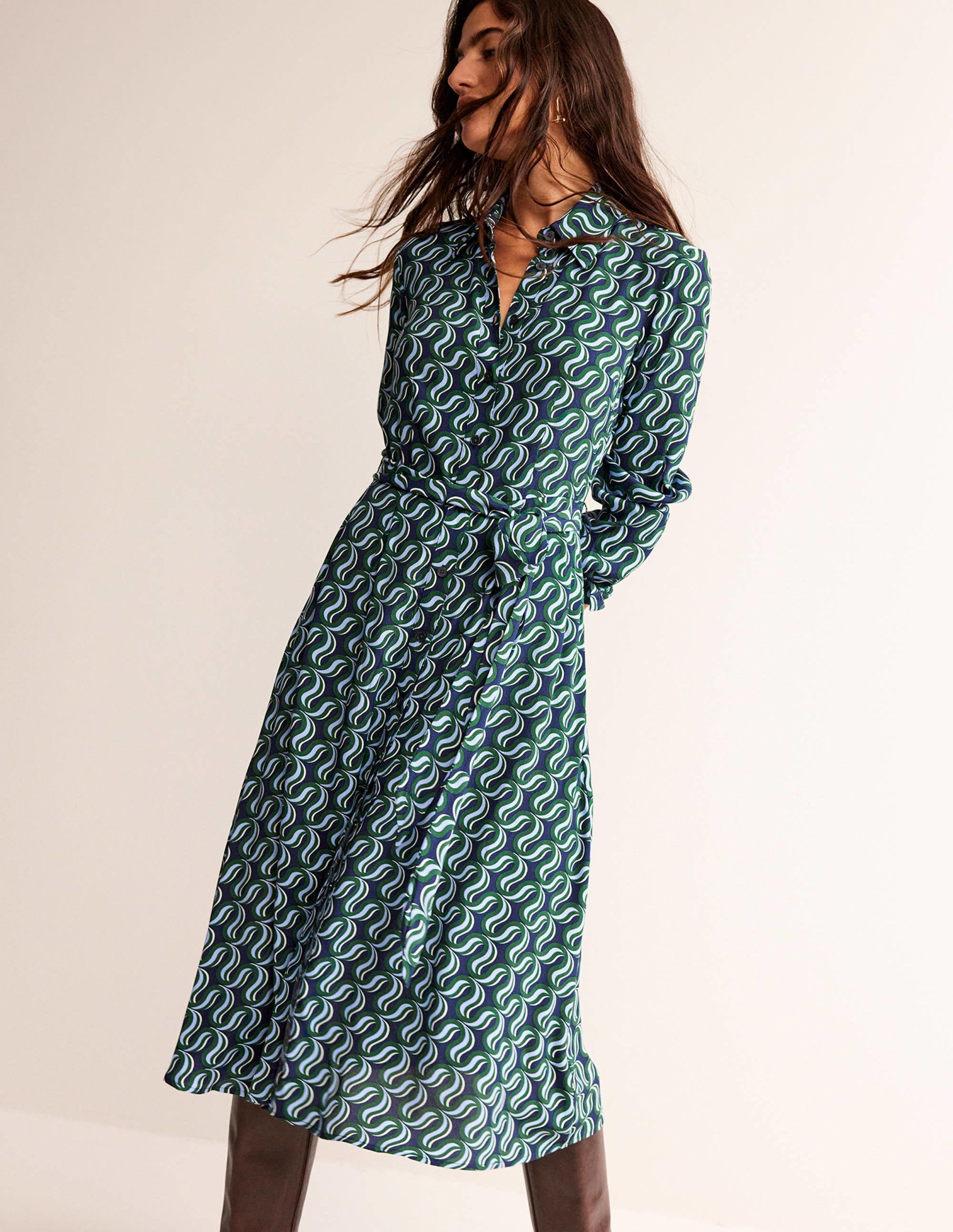 Kate Midi-Hemdblusenkleid-Amazonasgrün, Wellenmuster - Image 4
