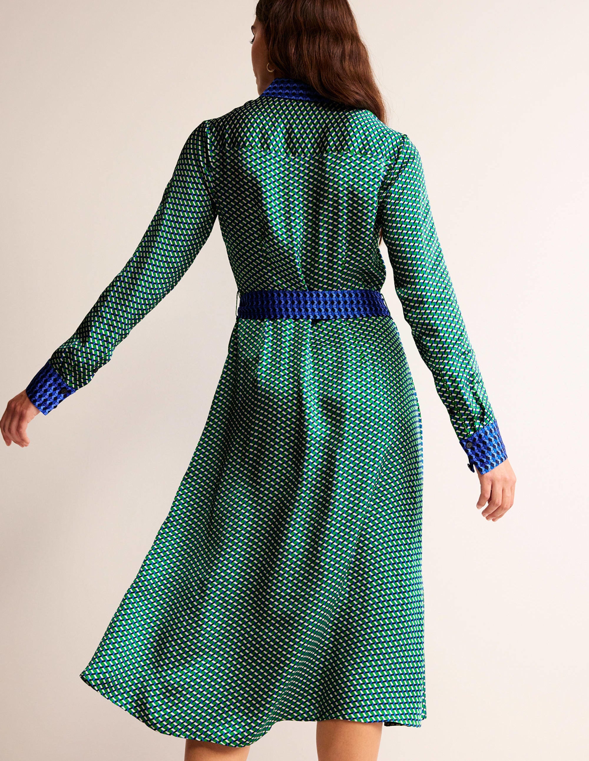 Kate Hemdblusenkleid aus Satin-Hellgrün, Geo Daze - Image 3