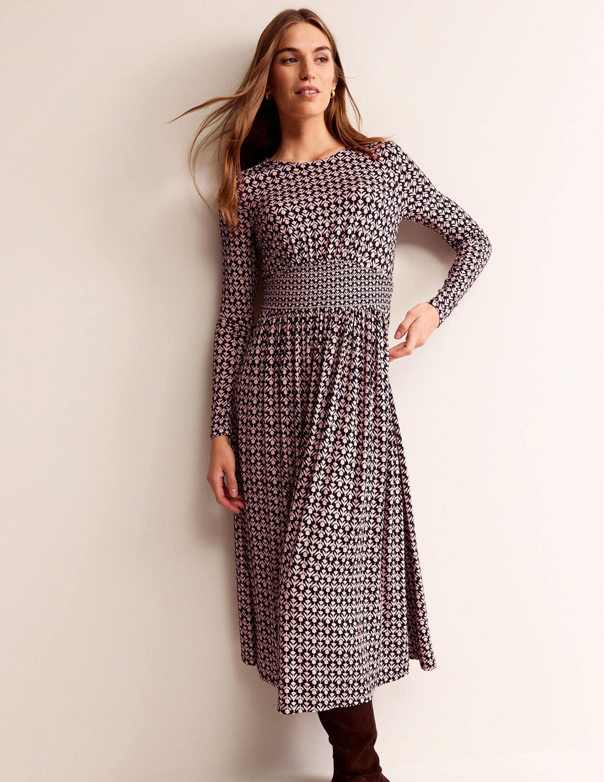 Thea Jersey-Midikleid mit langen Ärmeln-Schwarz und Milchshake, Tulpen - Image 4