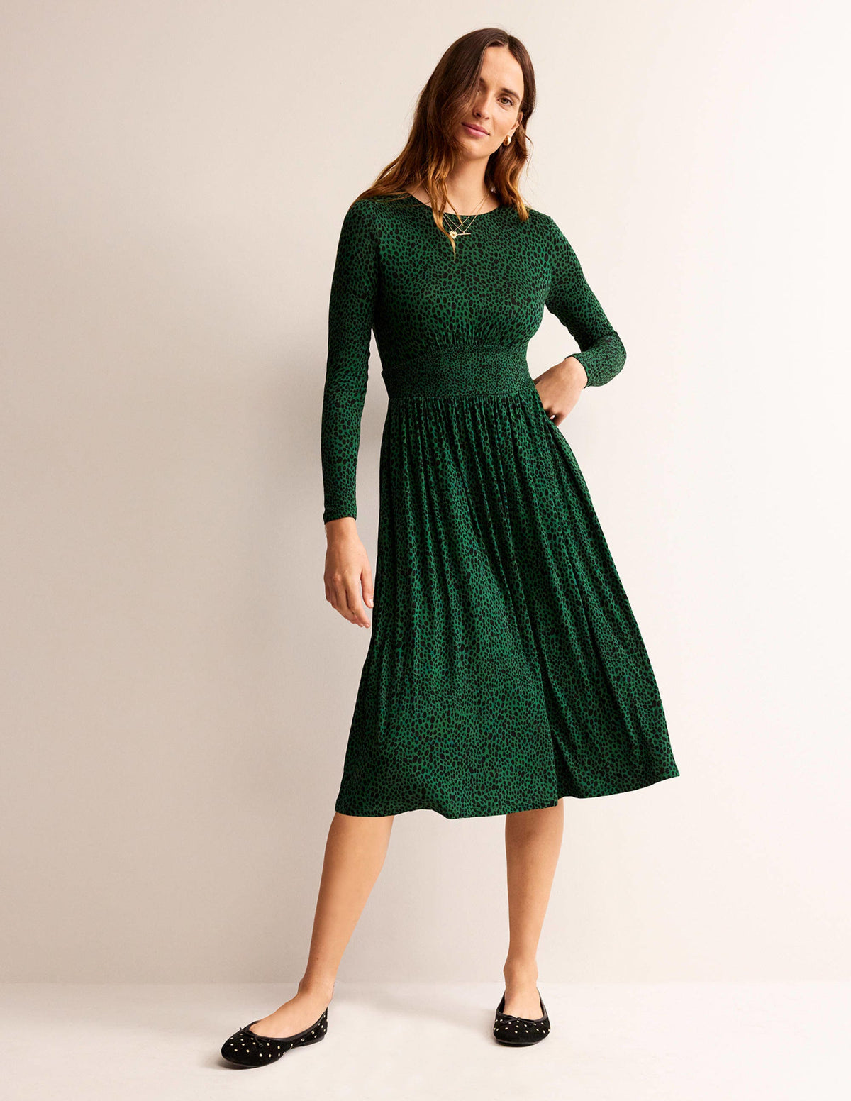 Thea Jersey-Midikleid mit langen Ärmeln-Amazonasgrün, Tierflecken - Image 1