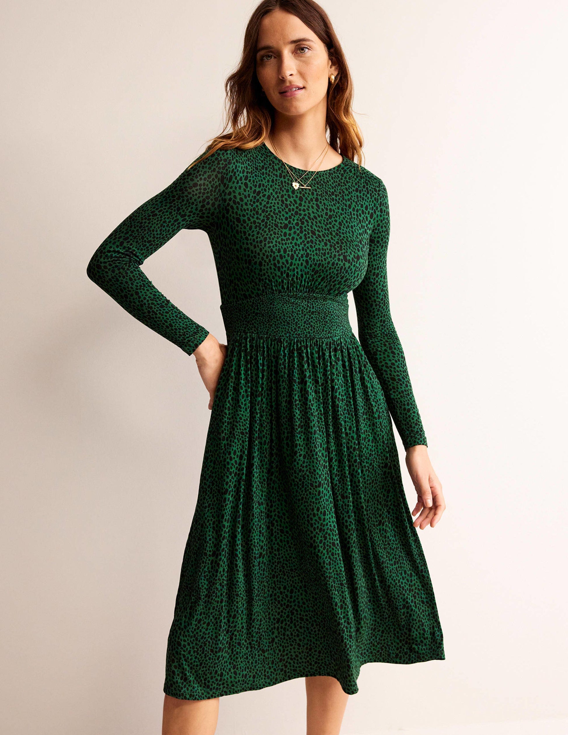 Thea Jersey-Midikleid mit langen Ärmeln-Amazonasgrün, Tierflecken-4