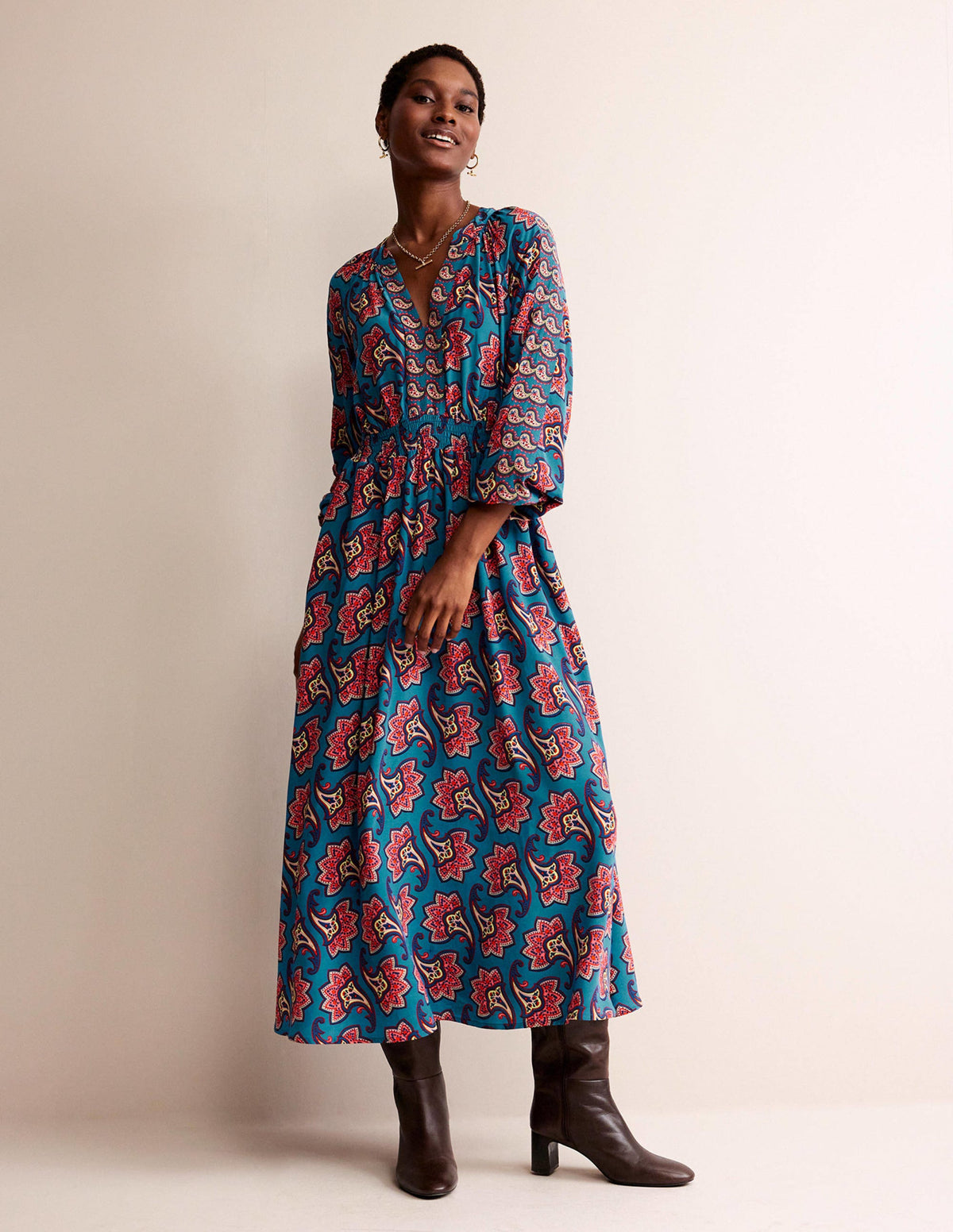 Border Print Raglan Midi Dress-Aegean Blue, Paisley Amaryllis - Image 4
