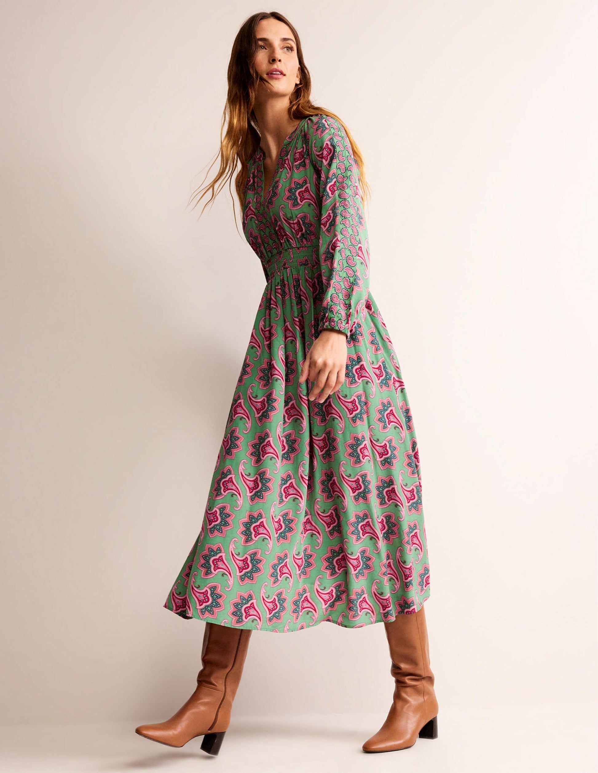 Raglan-Midikleid mit Bordürenmuster-Grün, Paisley-Amaryllis-1