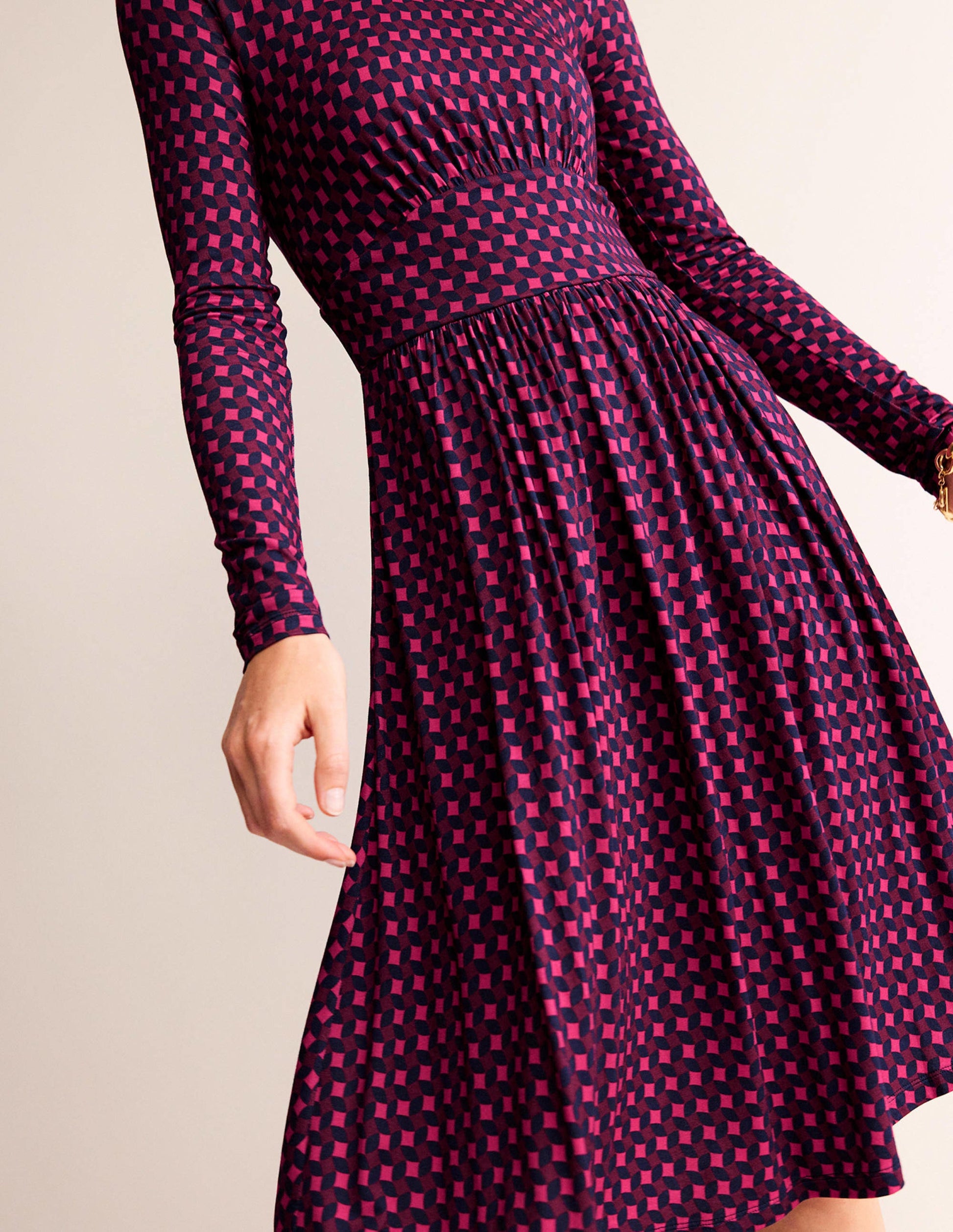 Robe courte Thea en jersey-Rose vif, motif losange abstrait-2
