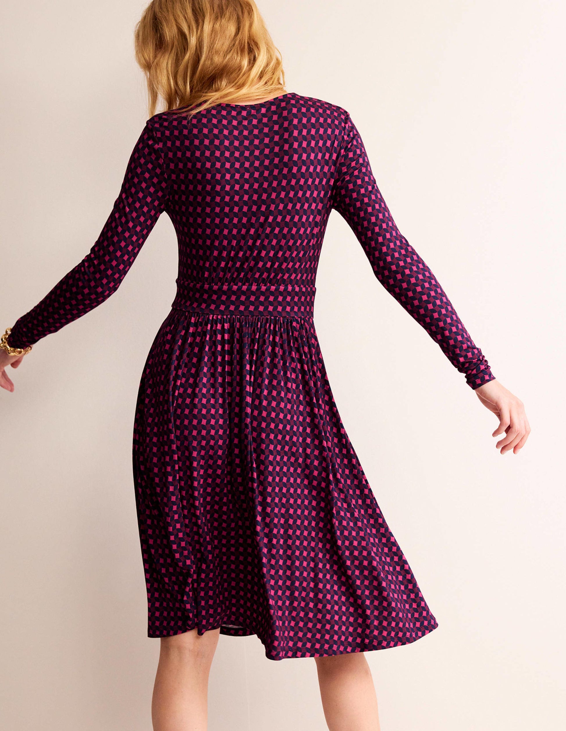 Robe courte Thea en jersey-Rose vif, motif losange abstrait-3