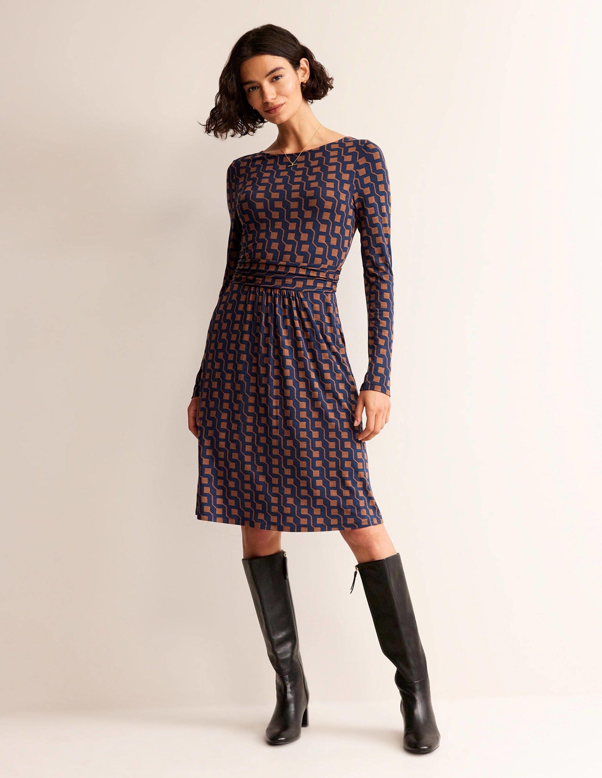 Robe Abigail en jersey-Cognac, motif Cube Geo-1