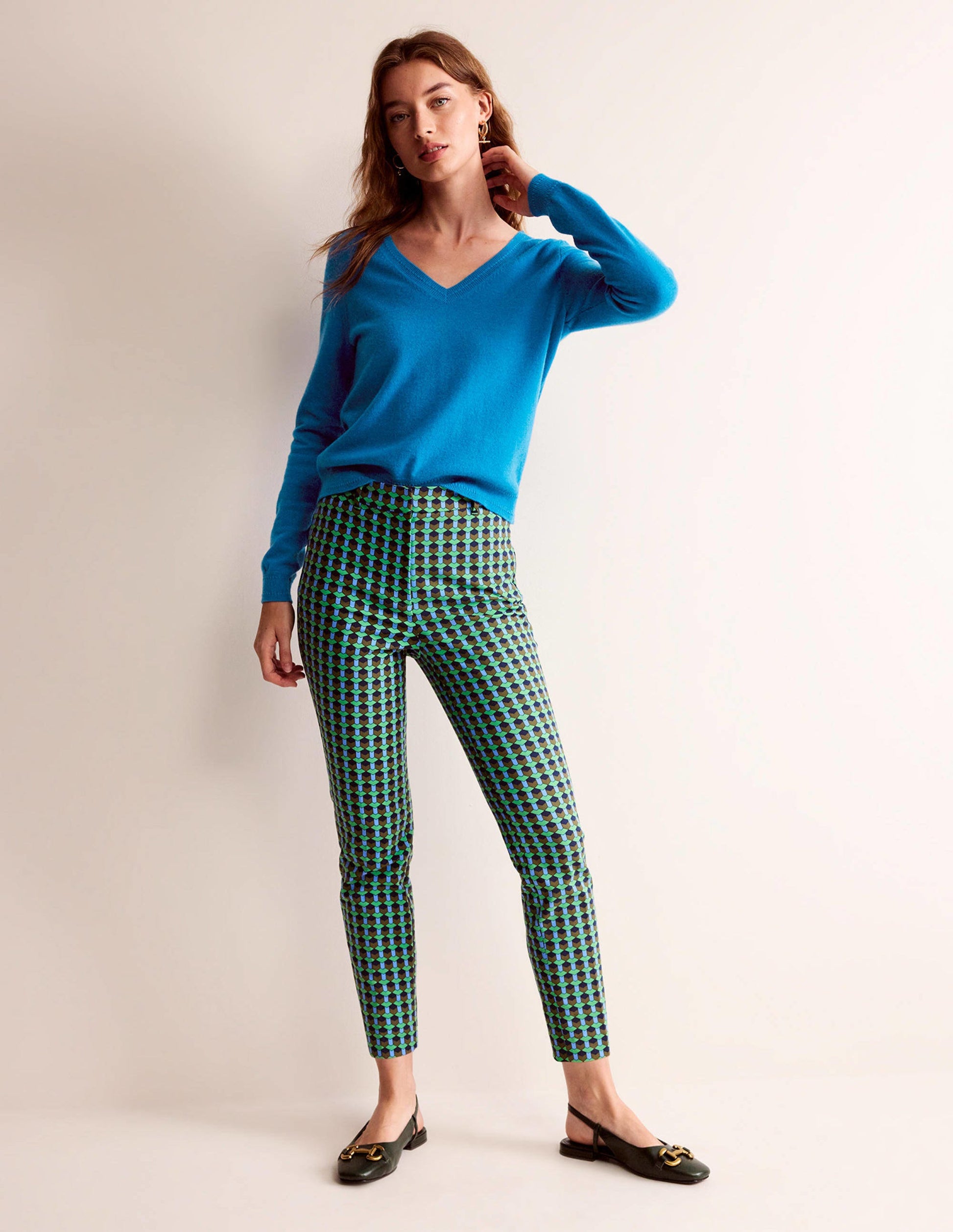 Eva Kaschmirpullover mit V-Ausschnitt-Cyanblau-4