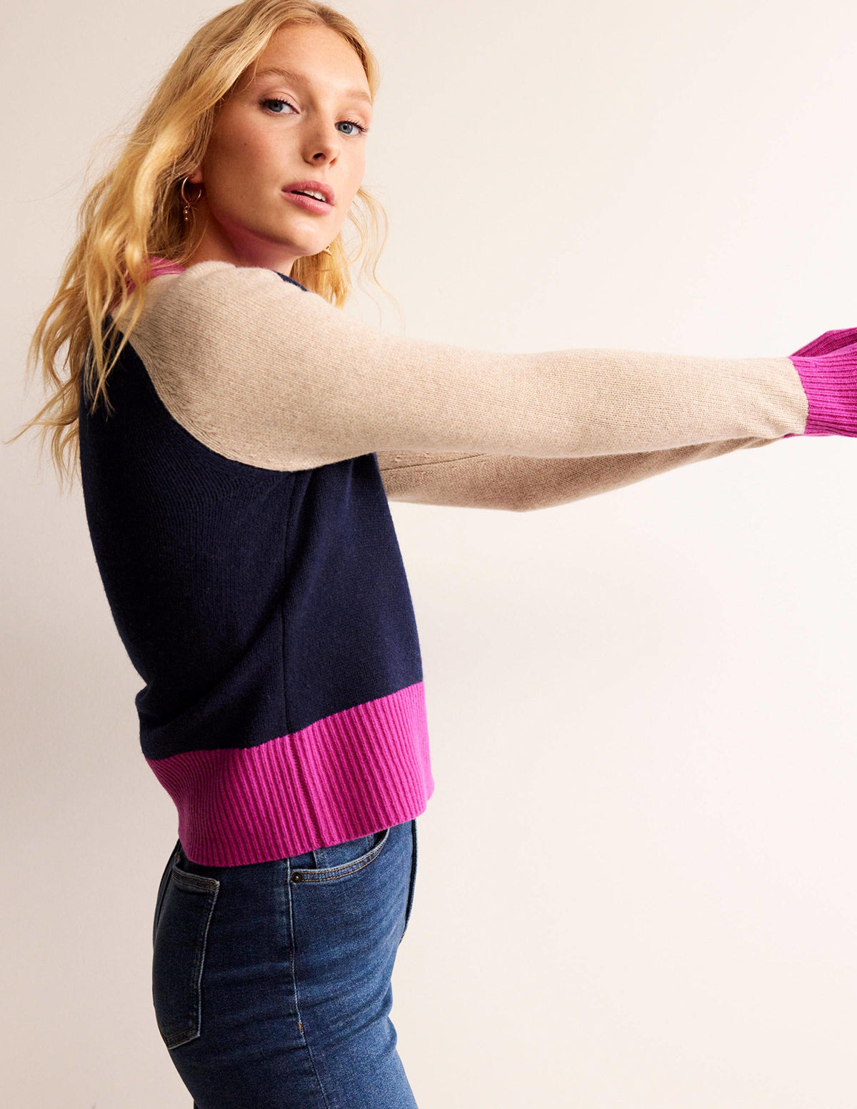 Olivia Merino-Strickjacke-Französisches Marineblau Blockfarben - Image 1