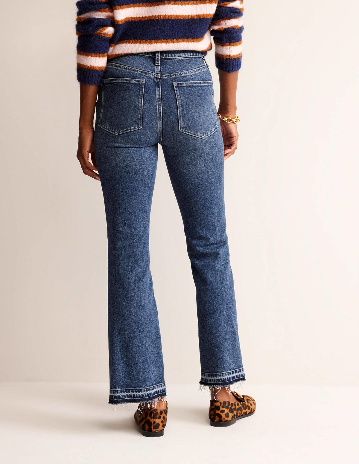 Mittelhohe Jeans mit Schlag-Dunkles Vintageblau - Image 3