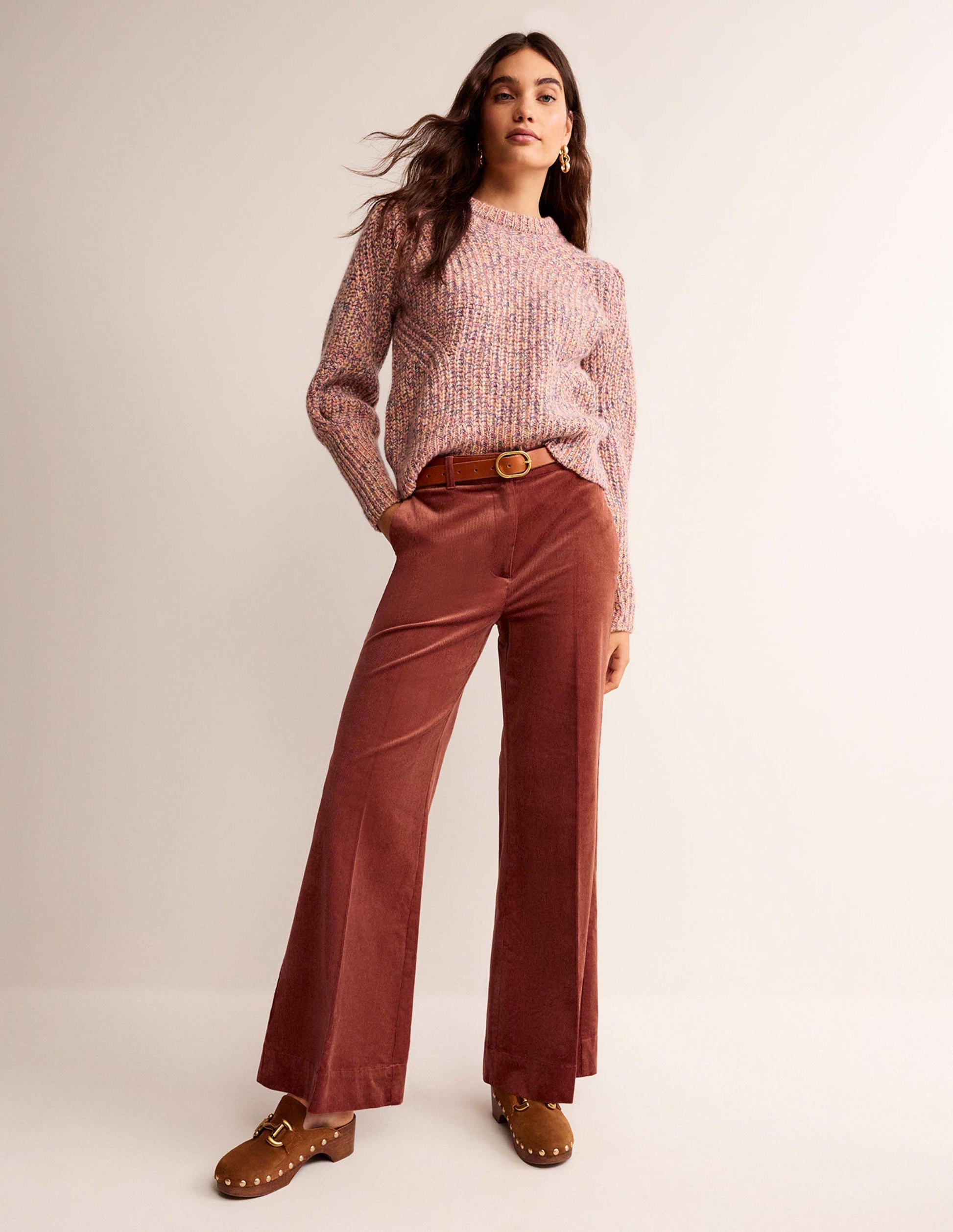 Pantalon large en velours côtelé-Rouge chêne-1