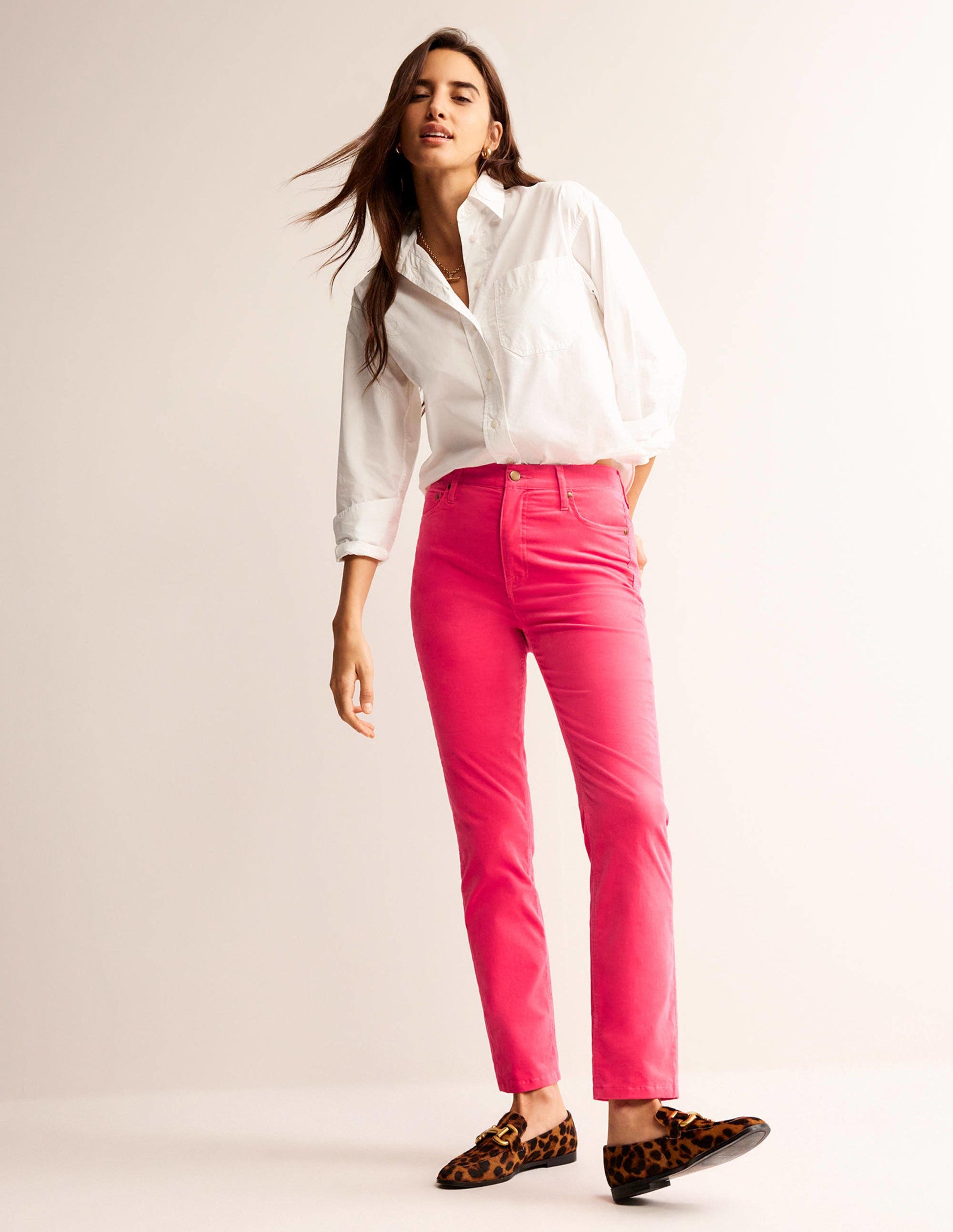 Samtjeans mit Five-Pocket-Design-Graurosa-1