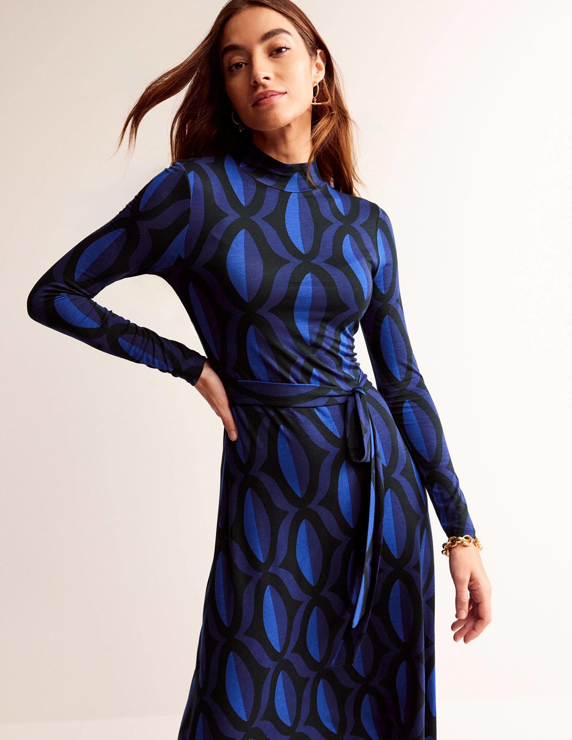 Robe midi Alberta en jersey-Bleu saphir, motif Geo Valley - Image 1