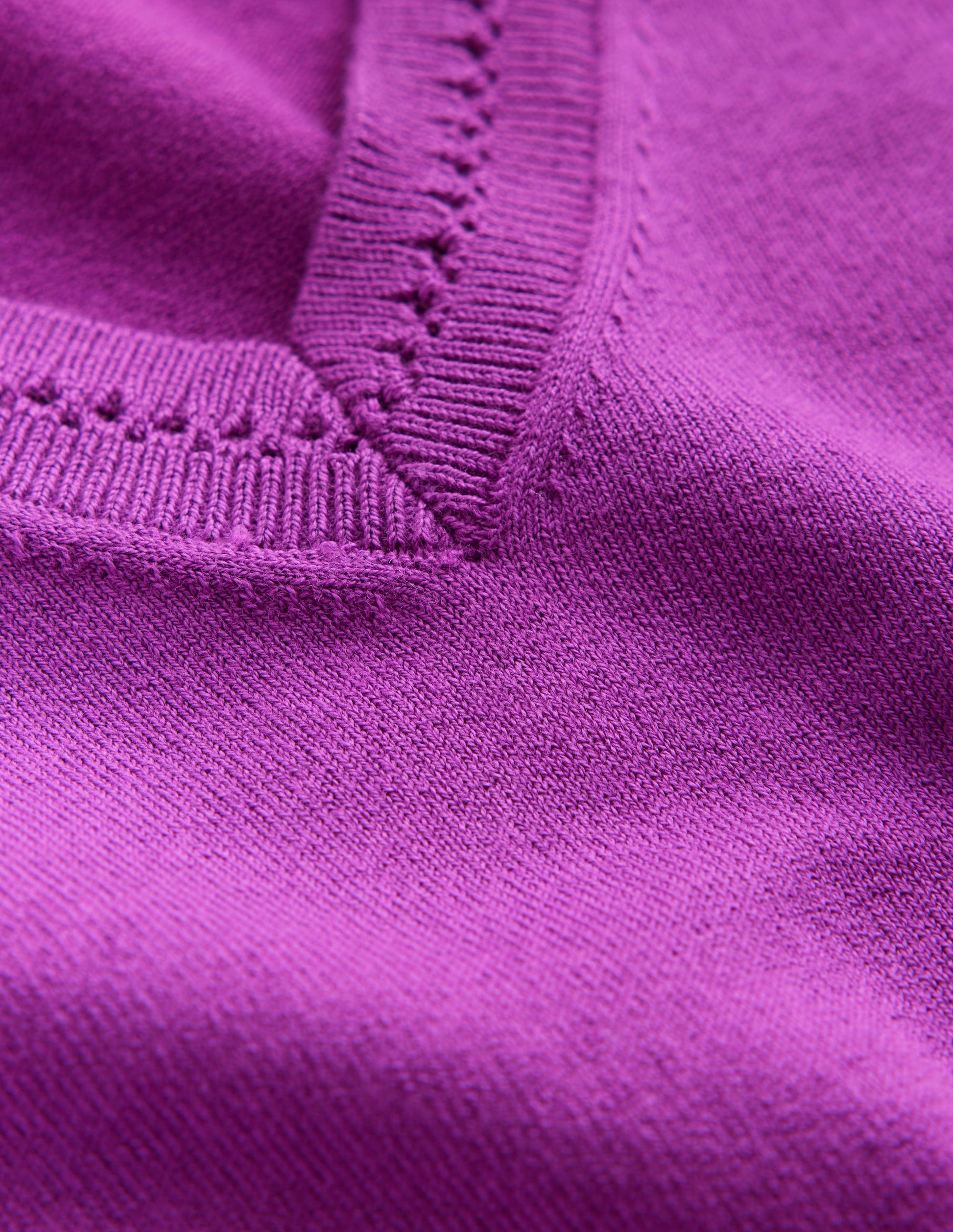 Catriona Pullover aus Baumwolle mit V-Ausschnitt-Edelsteinviolett-7