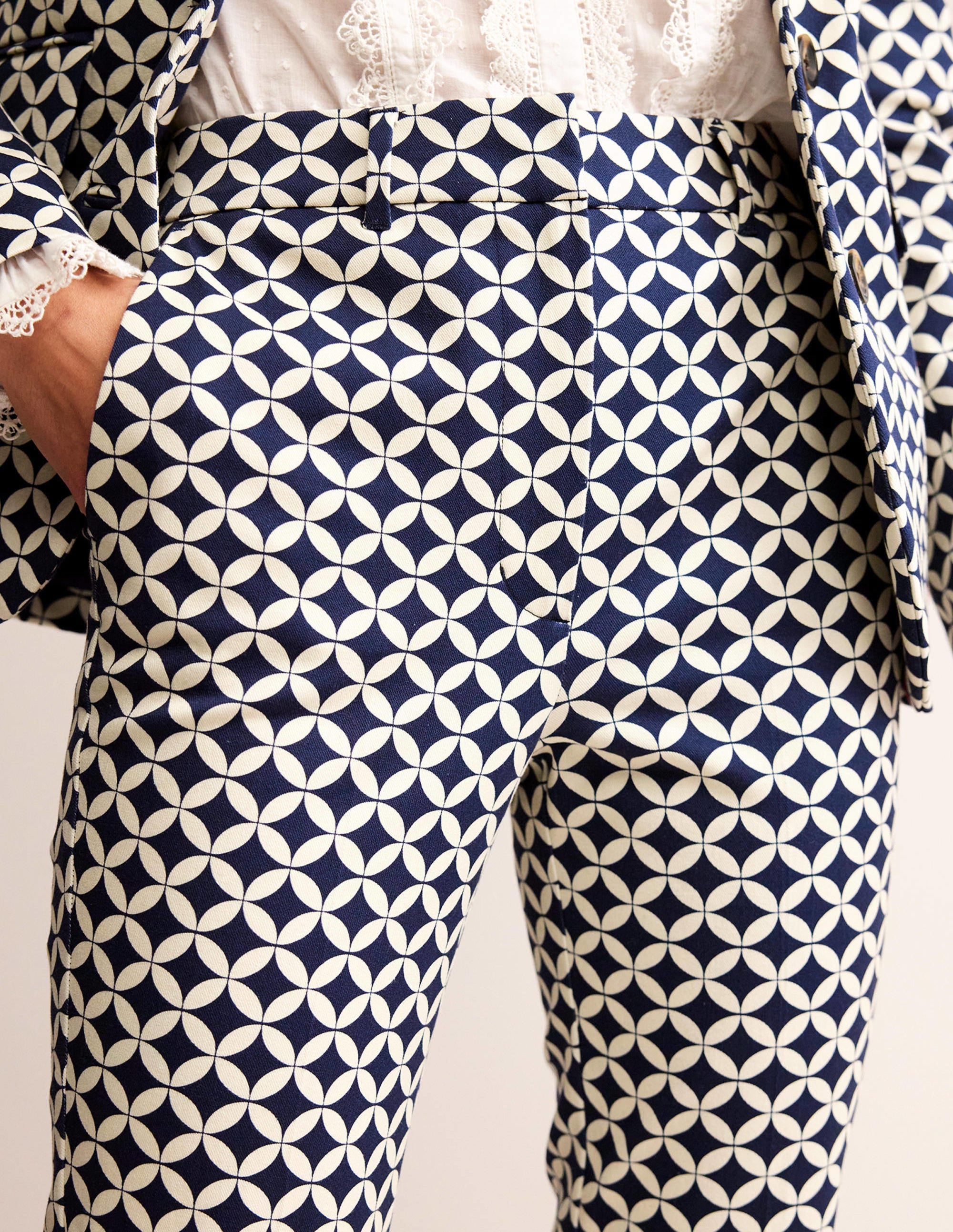 Highgate Hose mit Muster-Marineblau, Diamond Terrace - Image 2
