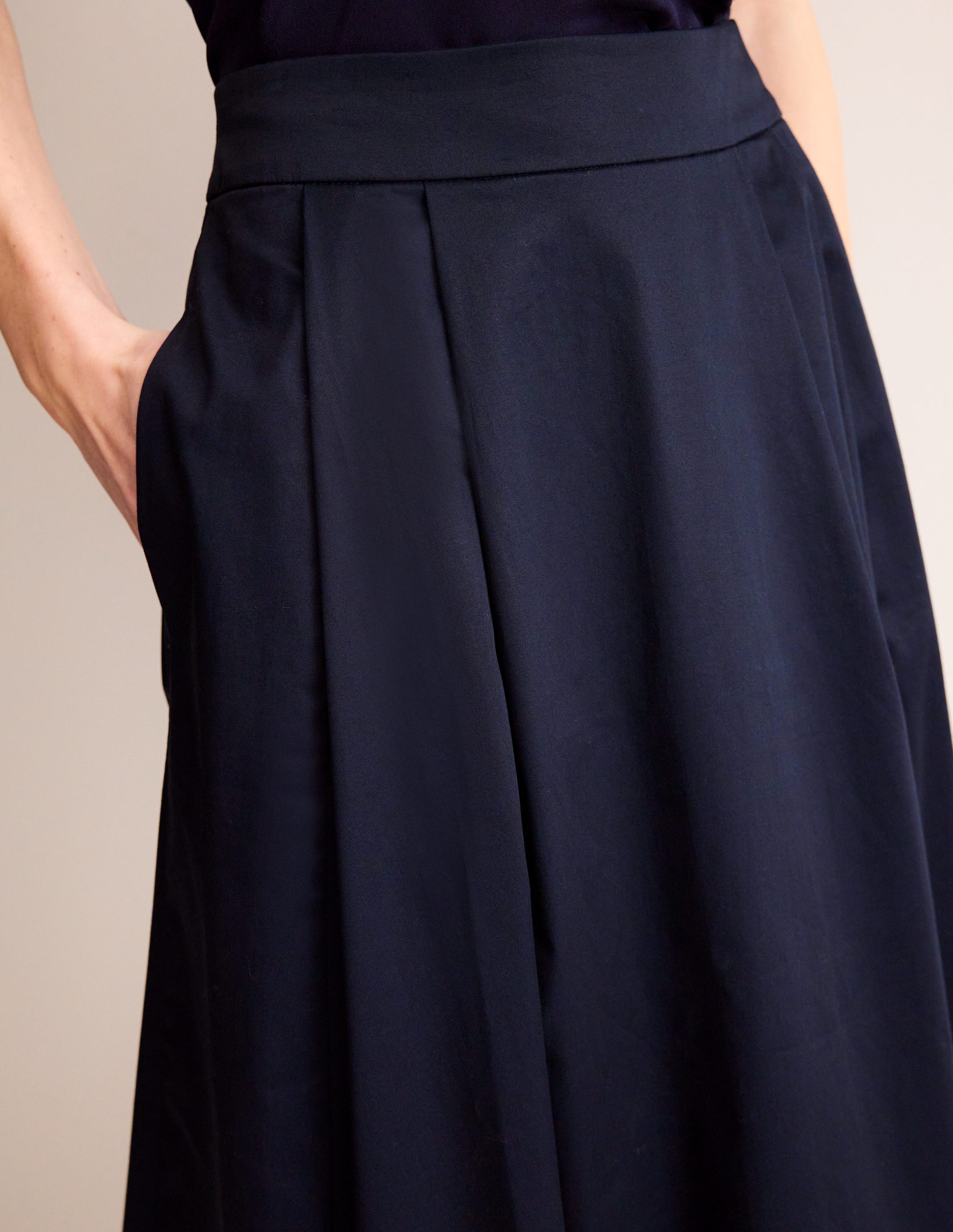 Jupe Isabella en satin de coton-Bleu marine - Image 2