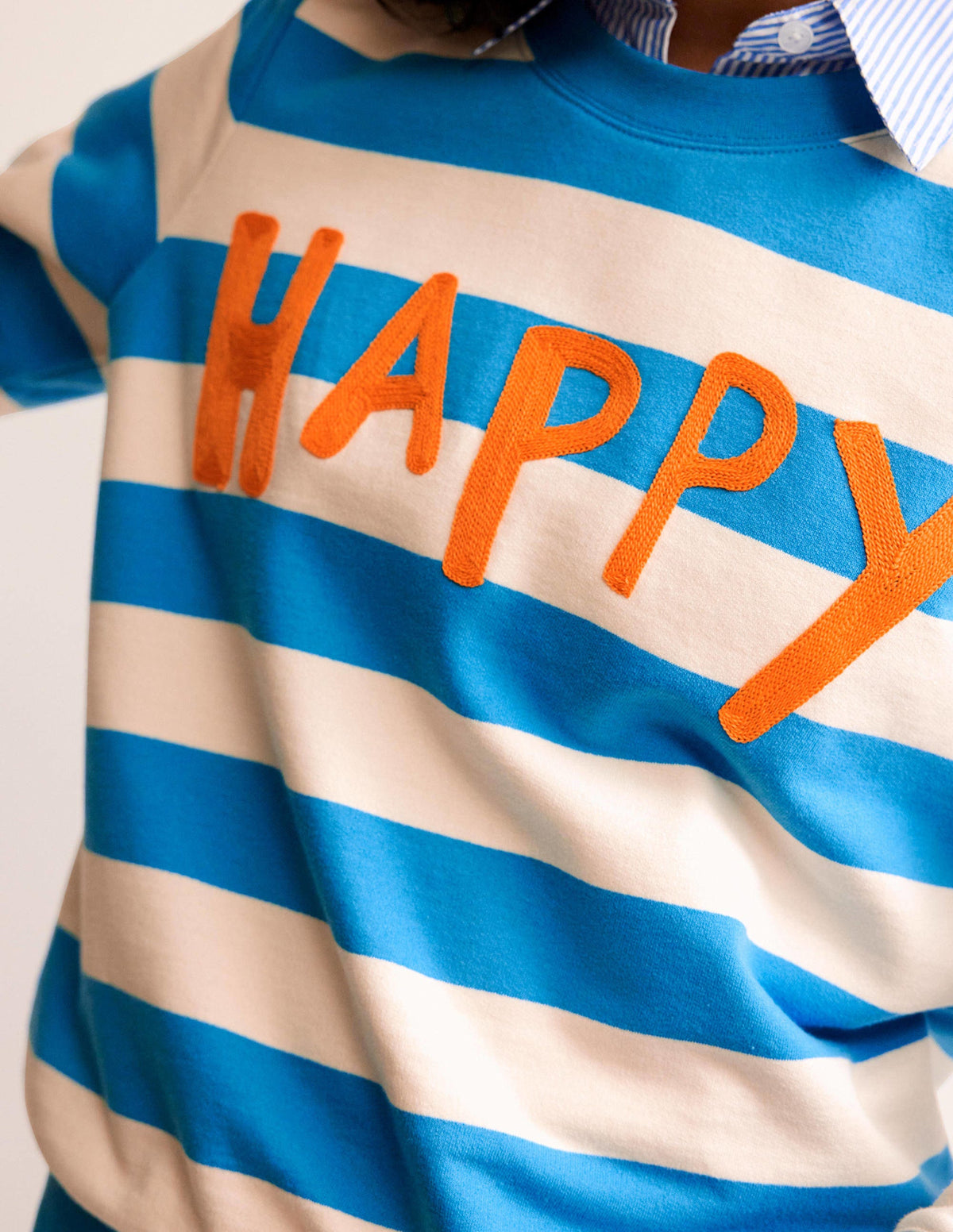 Hannah Besticktes Sweatshirt-Blau, Happy - Image 3