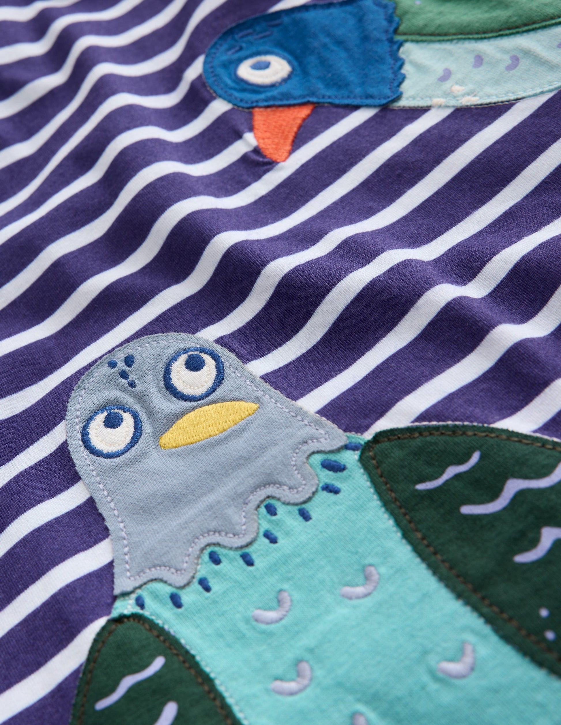 Appliqué T-shirt-Denim Blue and Ivory Pigeons-5