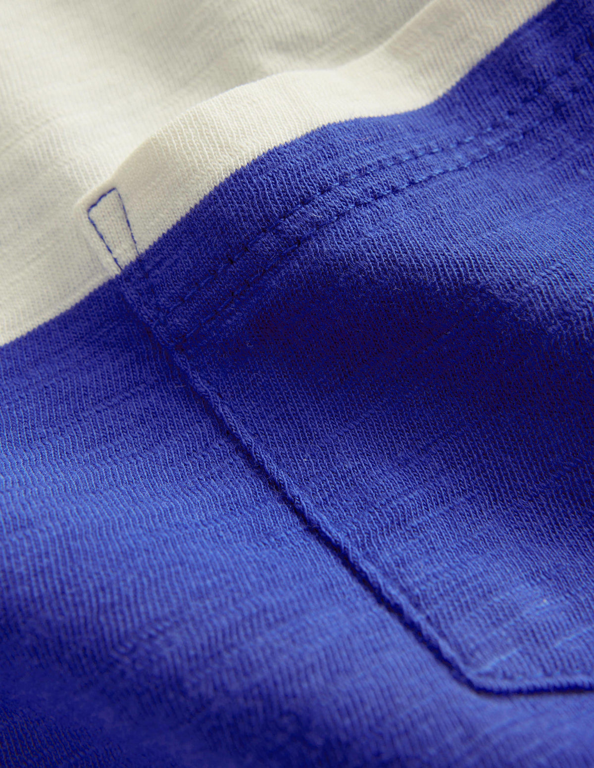 Vorgewaschenes Flammgarn-T-Shirt-Tiefblau/Naturweiß - Image 3