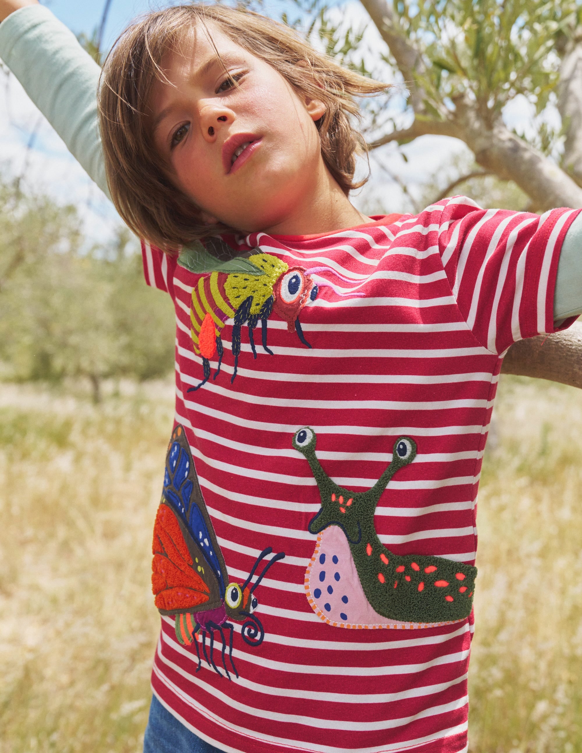Texturiertes T-Shirt mit Applikationen-Marmeladenrot/Naturweiß Insekten - Image 4