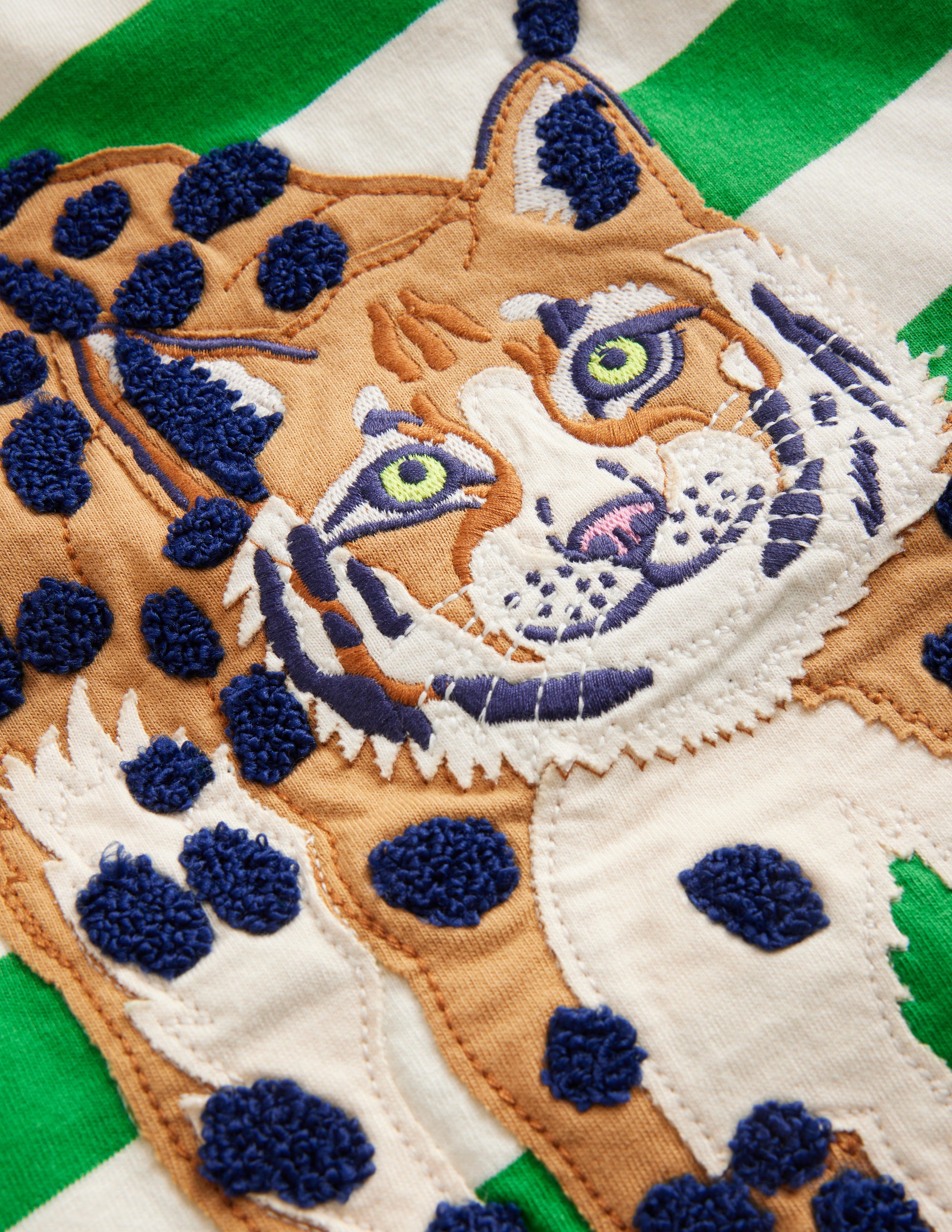 T-Shirt mit großer Logo-Applikation-Stangenbohnen-Grün/ Naturweiß Luchs - Image 3