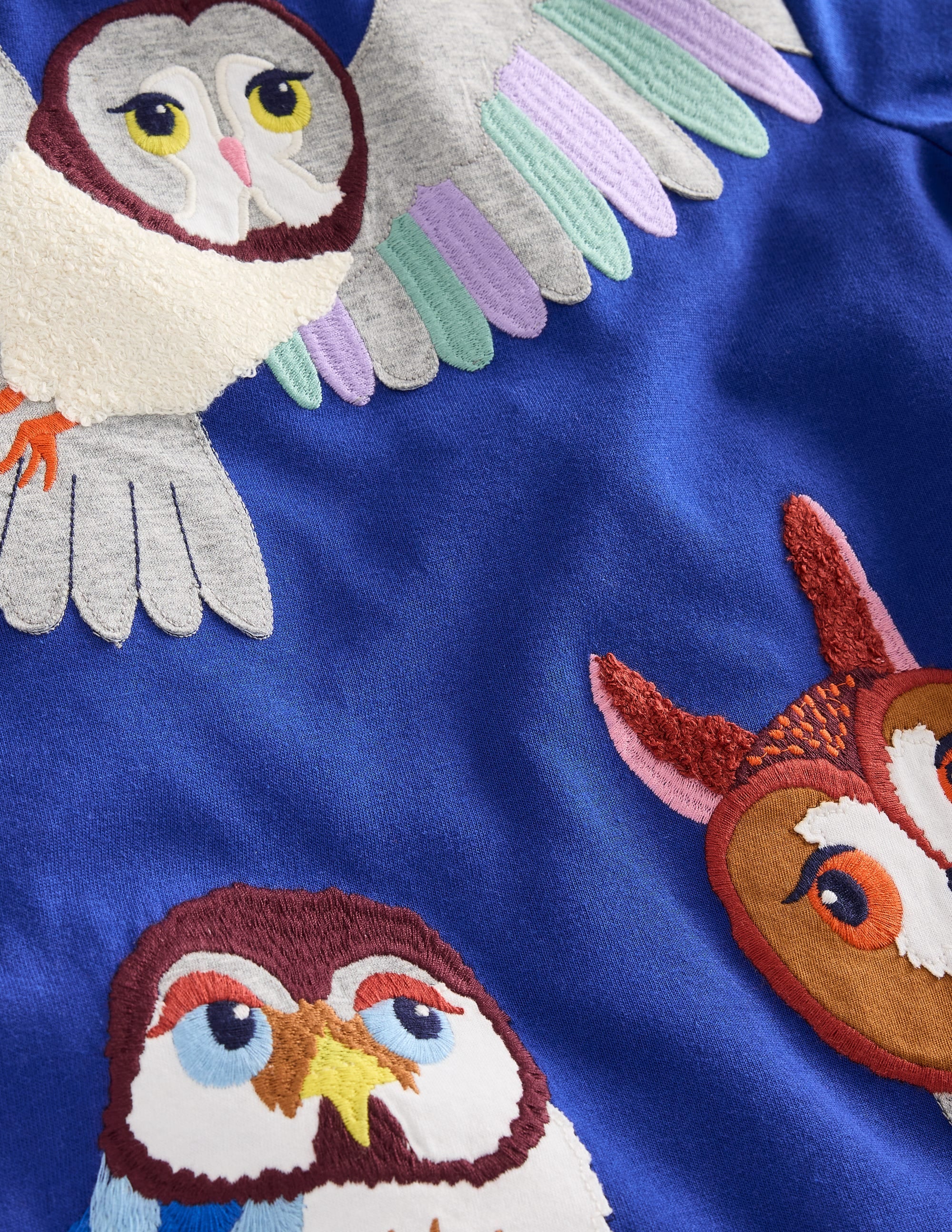T-Shirt mit Eulen-Applikation-Saphirblaue Eulen - Image 3