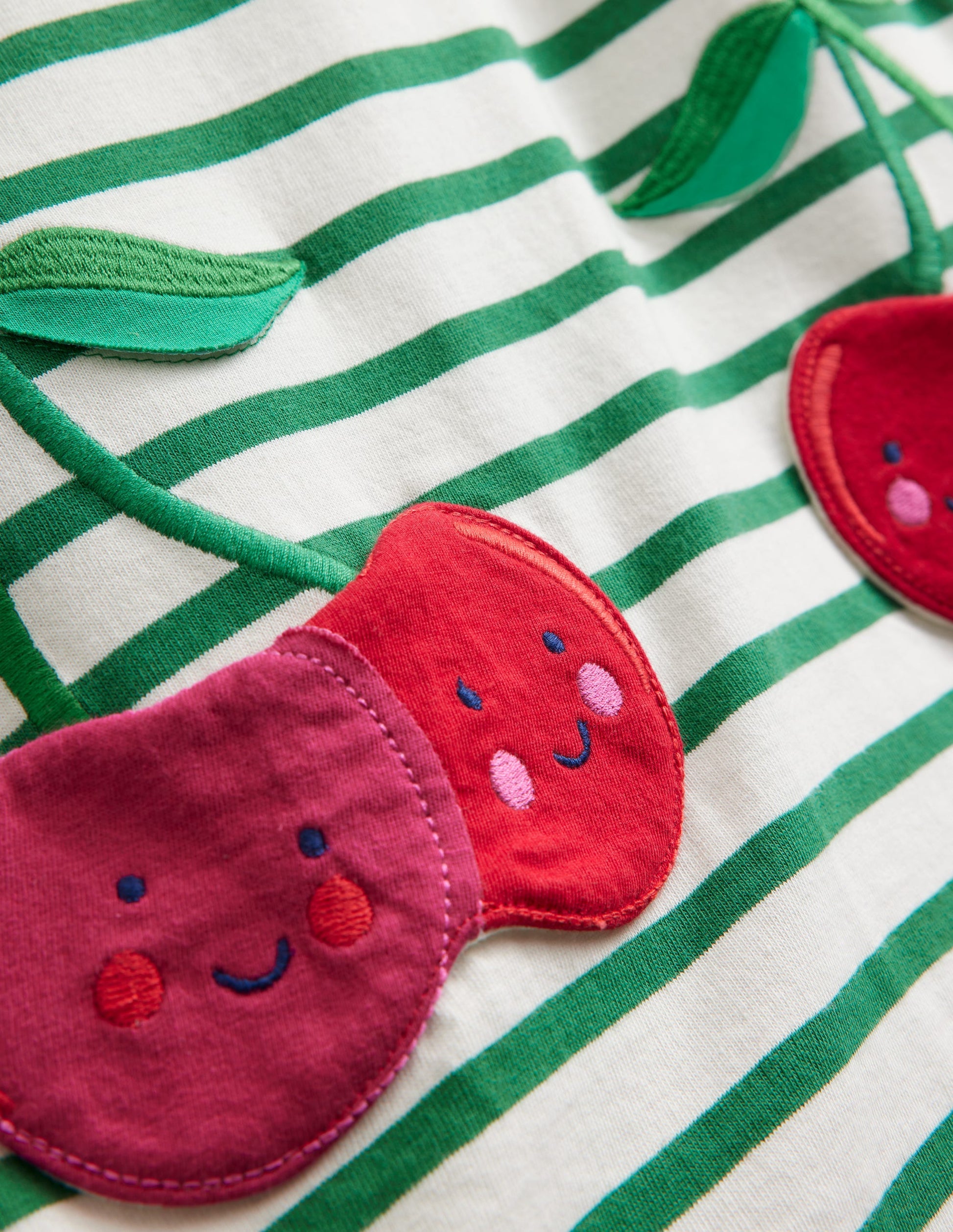Tunique fun avec poches appliquées-Cerises ivoire/vert petit pois-3
