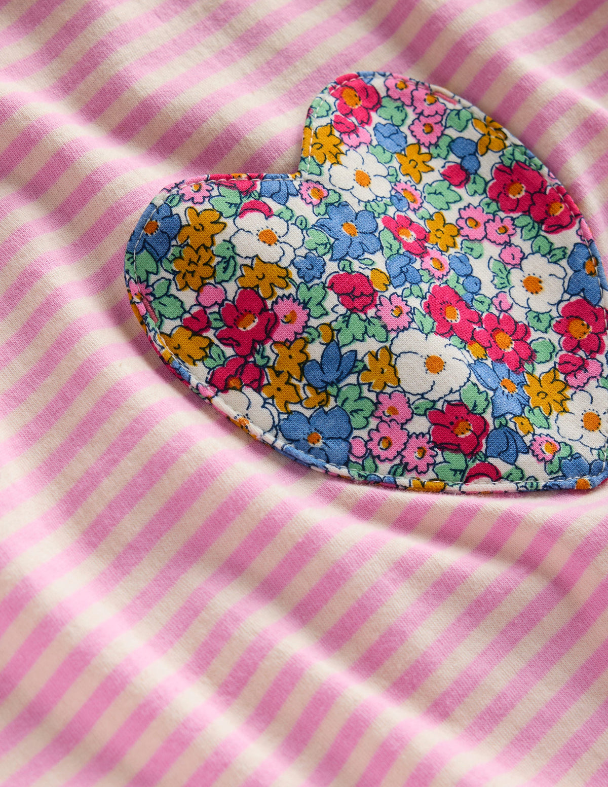 Tunika mit Herz-Taschen und Rüschen-Kaugummirosa/Naturweiß Herzen - Image 3