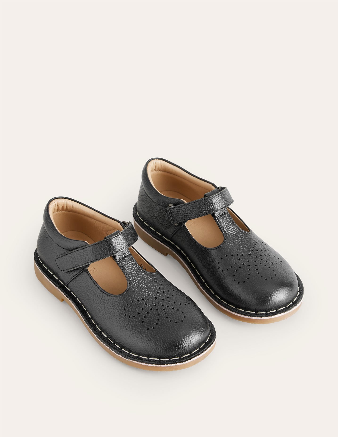 Flache Schuhe aus Leder mit T-Steg-Schwarz - Image 2