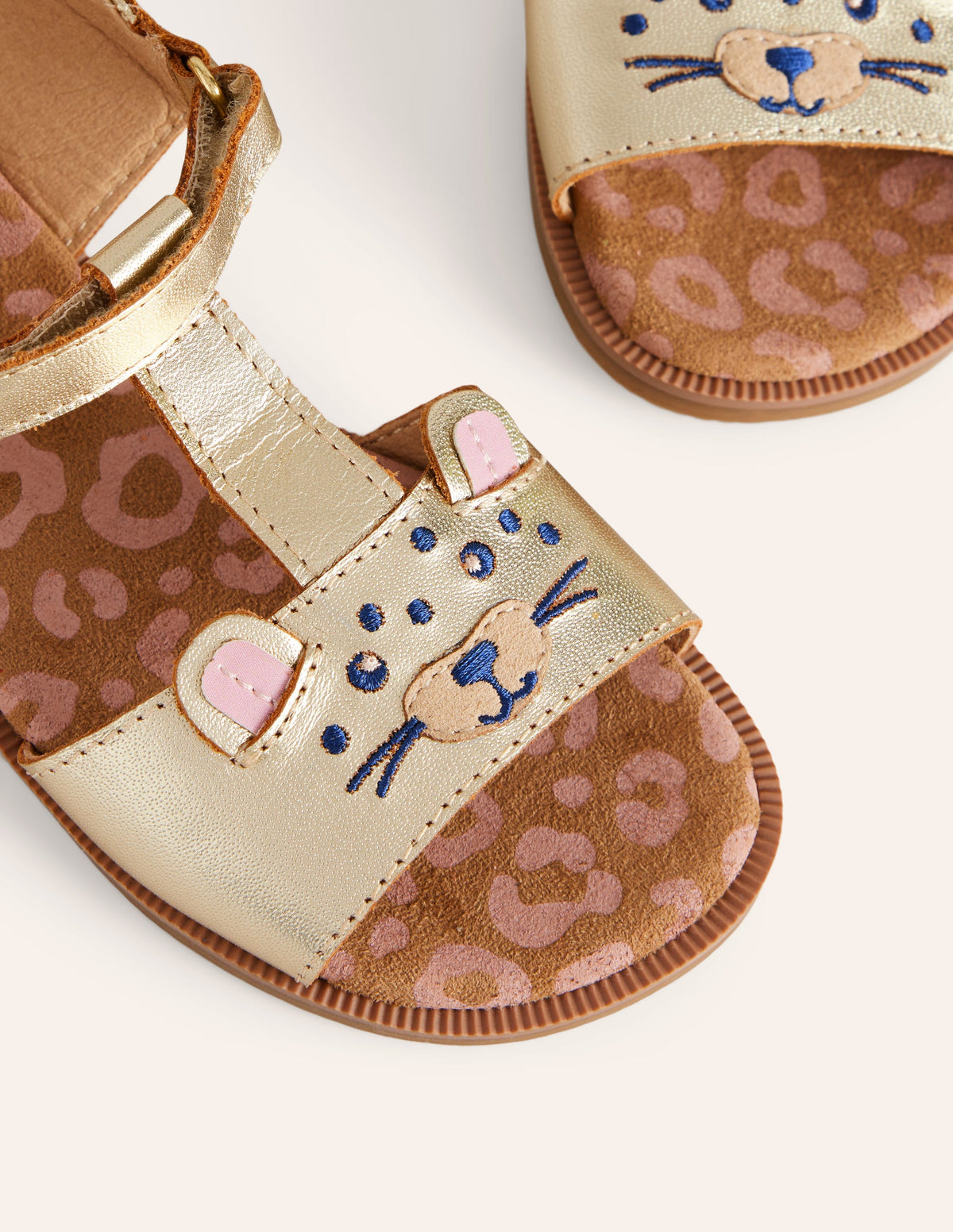 Sandales fun en cuir-Motif léopard doré métallisé - Image 3