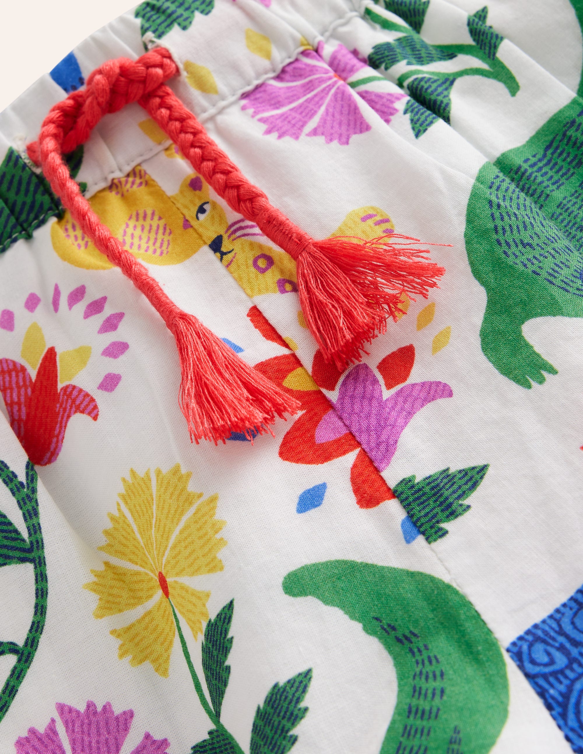 Gewebte Shorts mit Rüschensaum-Bunt Safari Blumenmuster - Image 3
