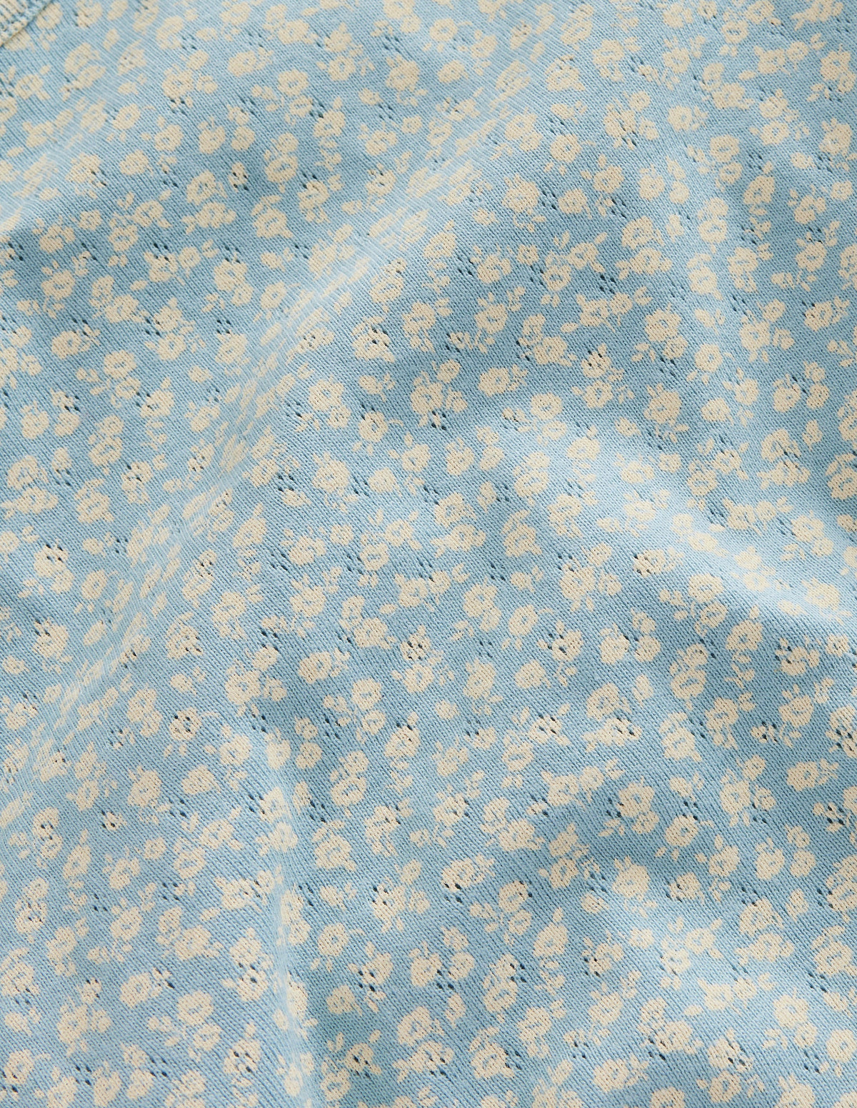Kurzärmeliges Pointelle-Oberteil-Vintage Blau Floral - Image 3