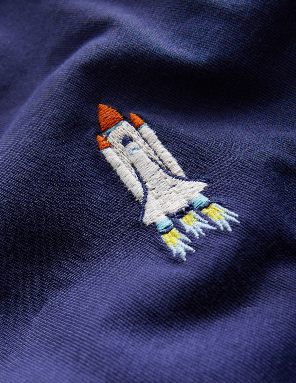 T-Shirt mit gesticktem Logo-Schuluniform-Marineblau Rakete - Image 3