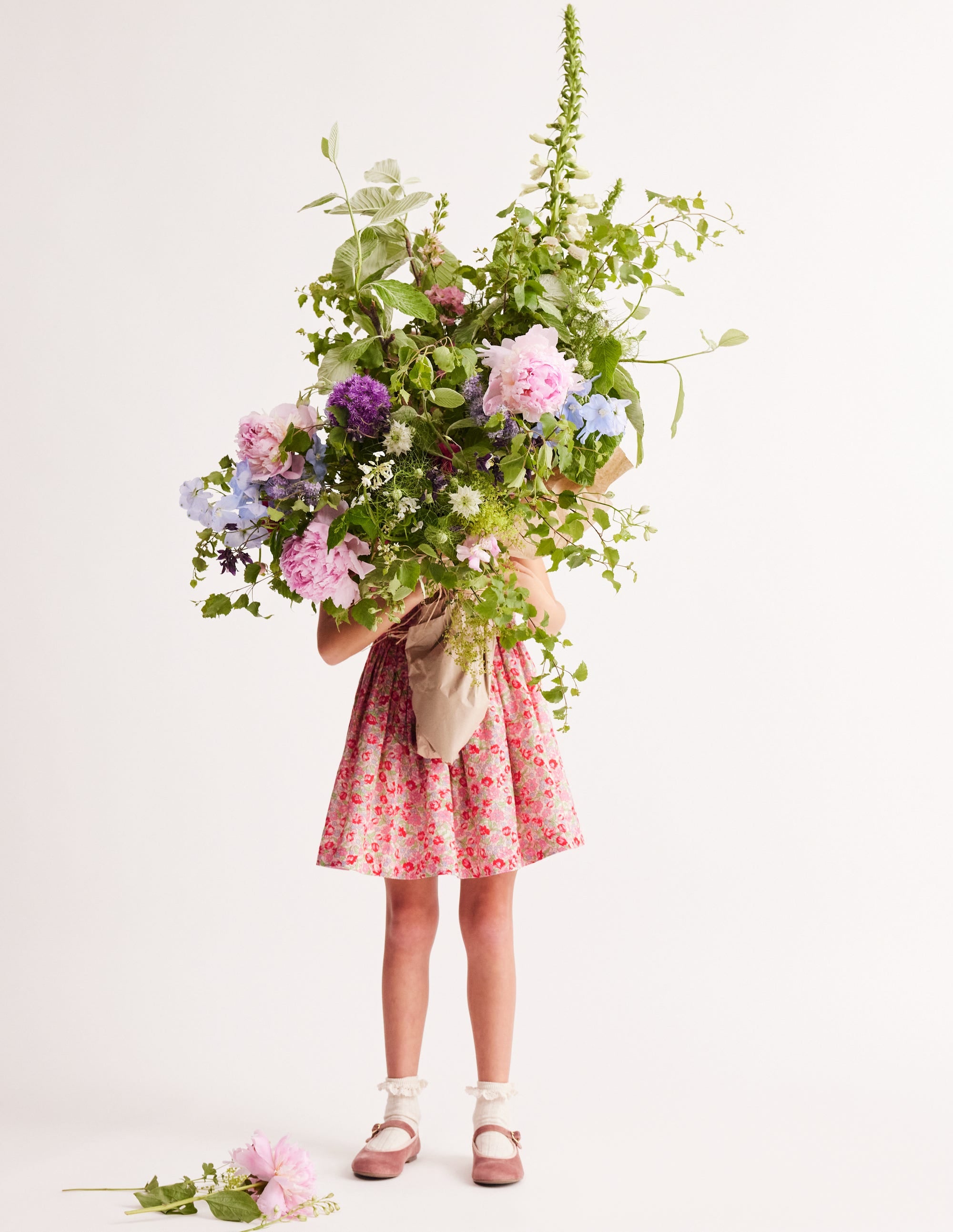 Baumwoll-Leinen-Kleid mit Rüschen-Kaugummi Pfingstrose Blumenmuster - Image 4