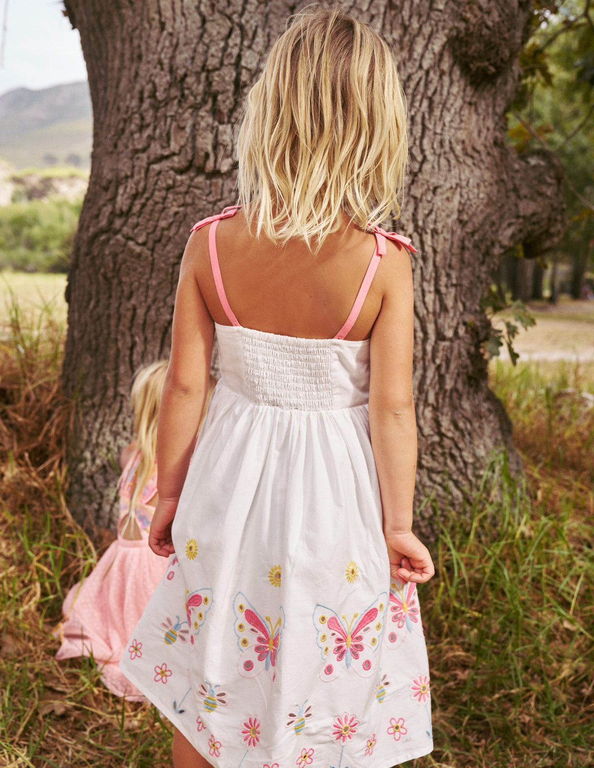Kleid mit Schmetterlingen in Lochstickerei-Vanille/Naturweiß-5